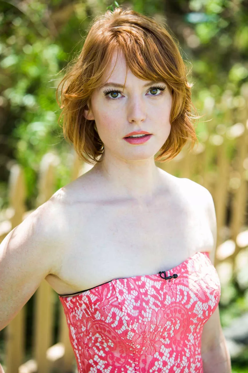 Alicia Witt posted by jredton