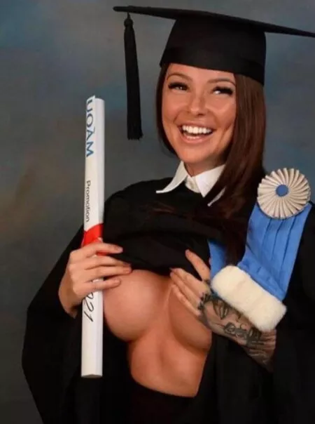 All graduation pictures should be like this posted by rndmfuck