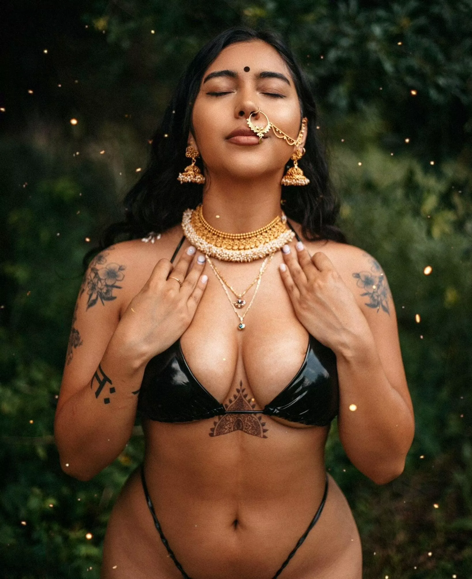 All hail your shiny Desi goddess posted by Boomshakhalaka