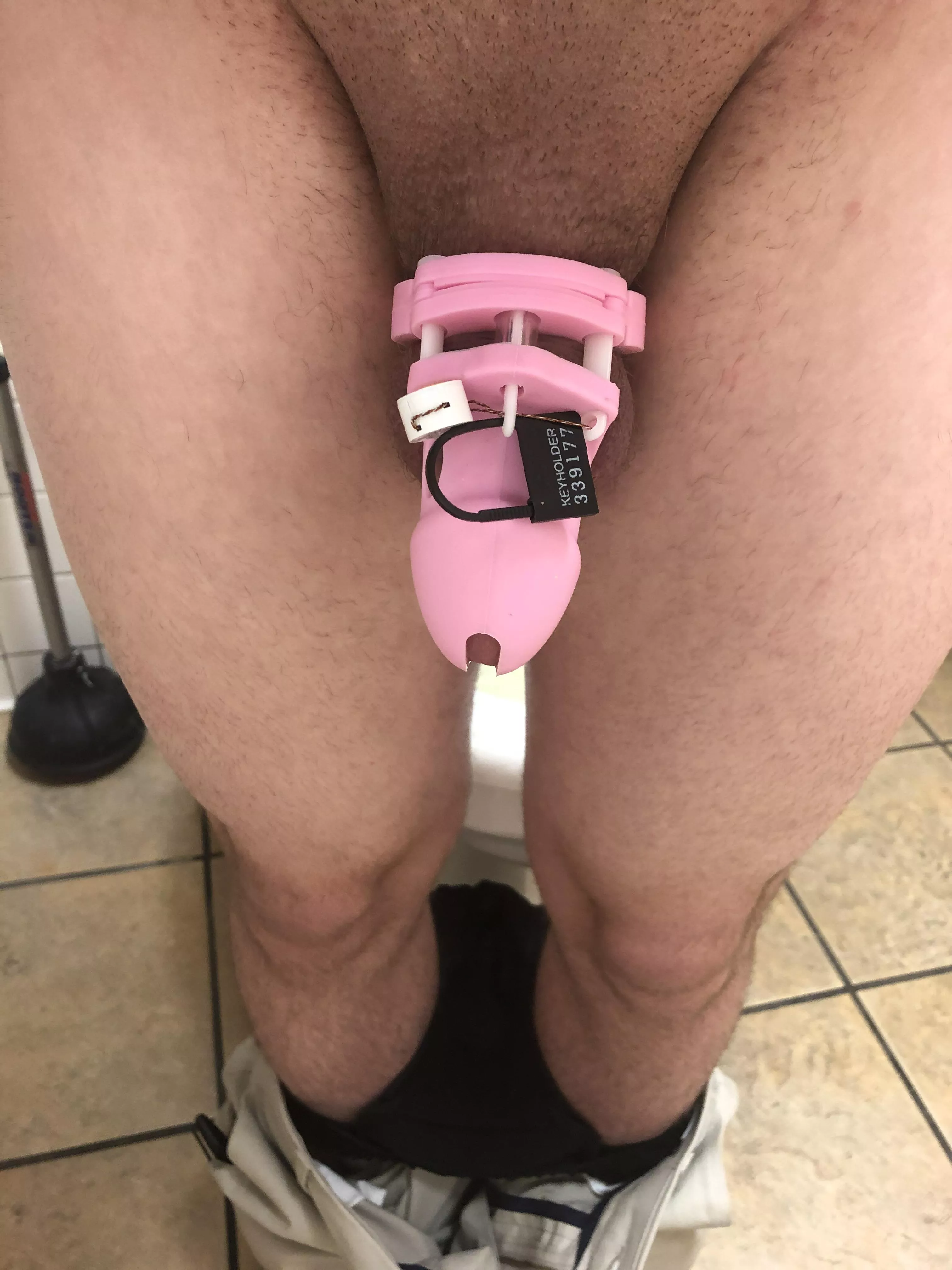 Almost a week into Locktober, and I’m already such a horny mess! posted by SissyPrincessNicole