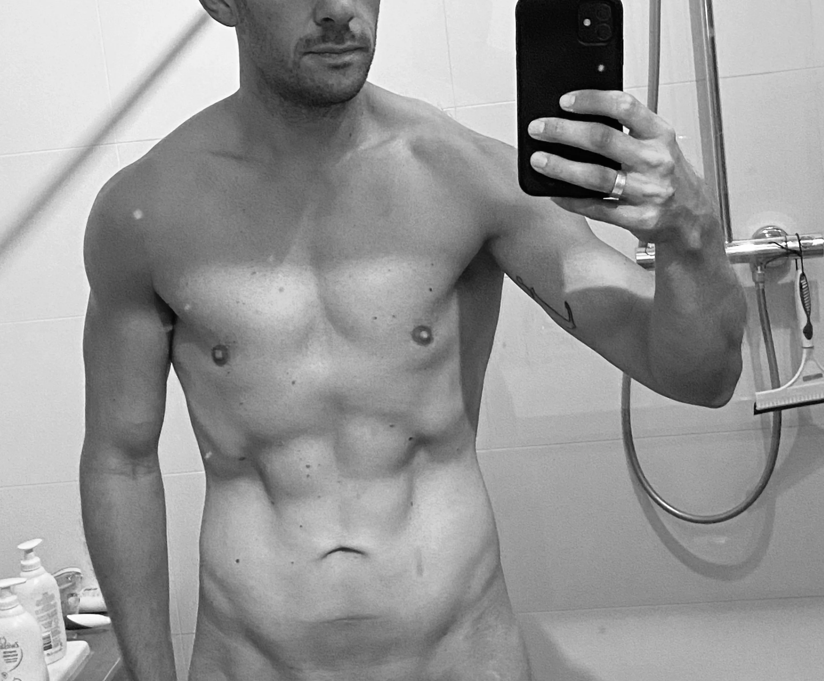 Almost ready for my post workout shower… posted by Galdeau