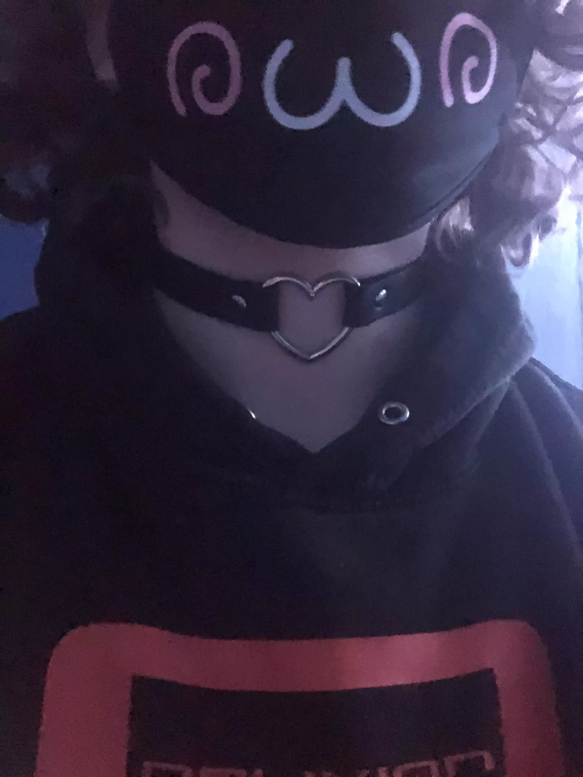 Am i a femboy now i got the choker :3 posted by SufficientPair7608