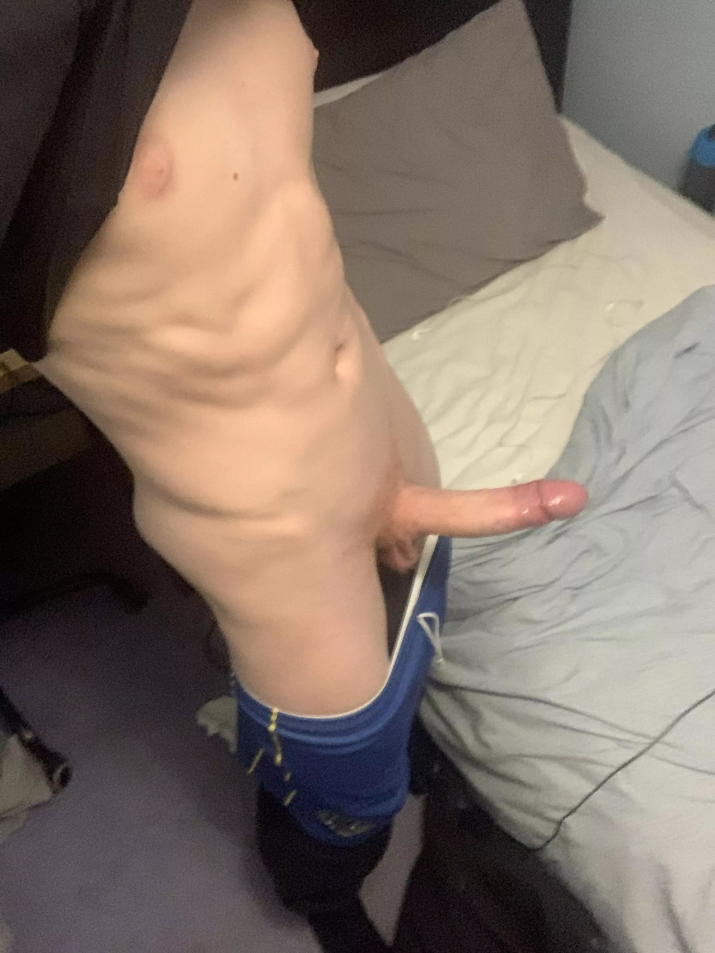 Am I big enough ðŸ¥ºâ¬†ï¸ be honest posted by Hungboycock