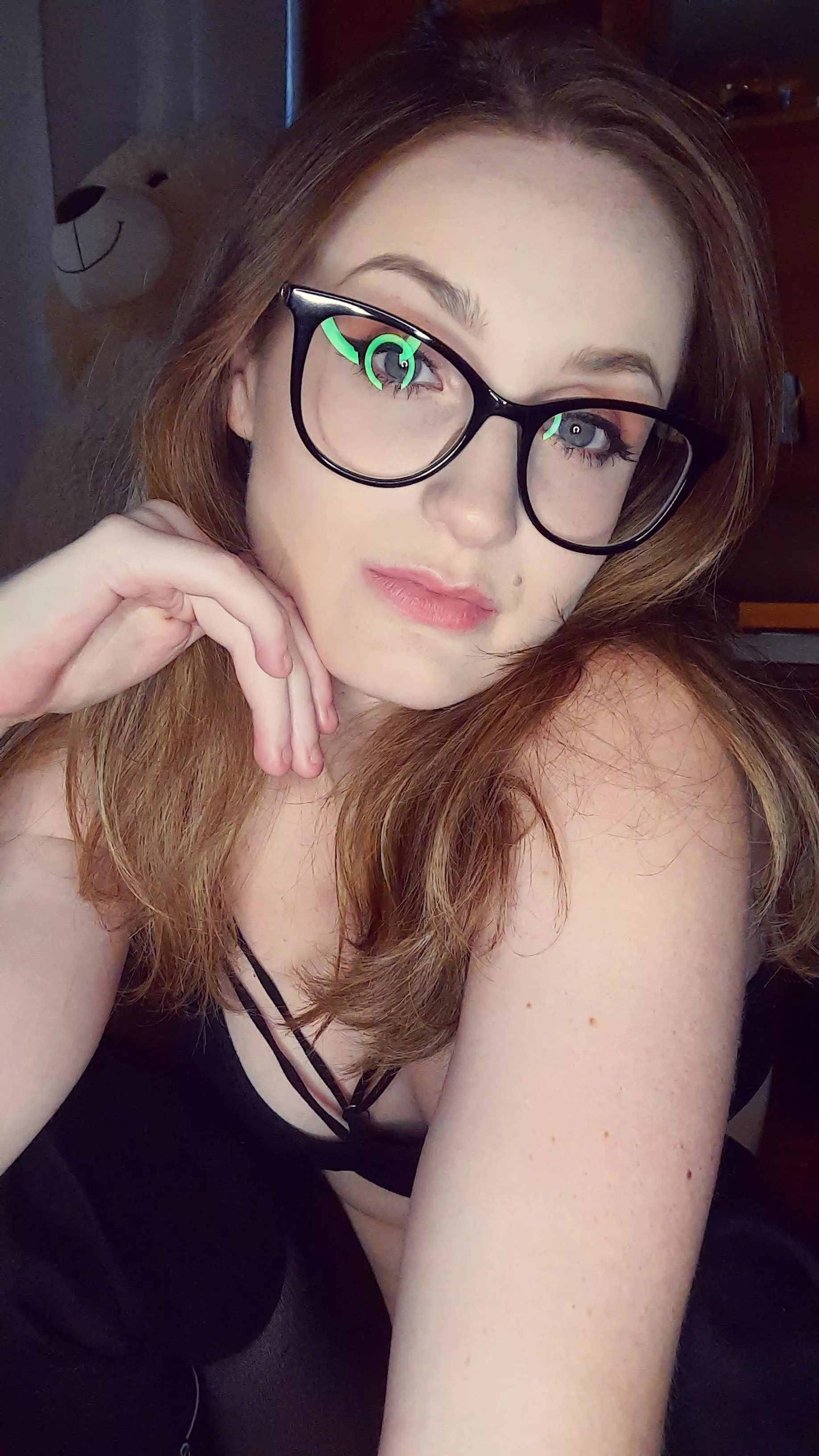 Am I cute enough with my glasses for this subreddit? 🥺🤓 posted by Ninjas0777