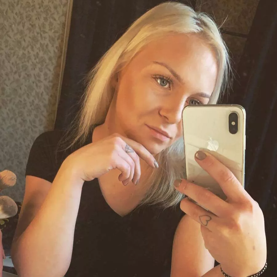 Amanda Svedberg, någon som har något på henne? posted by onlywanttoplay