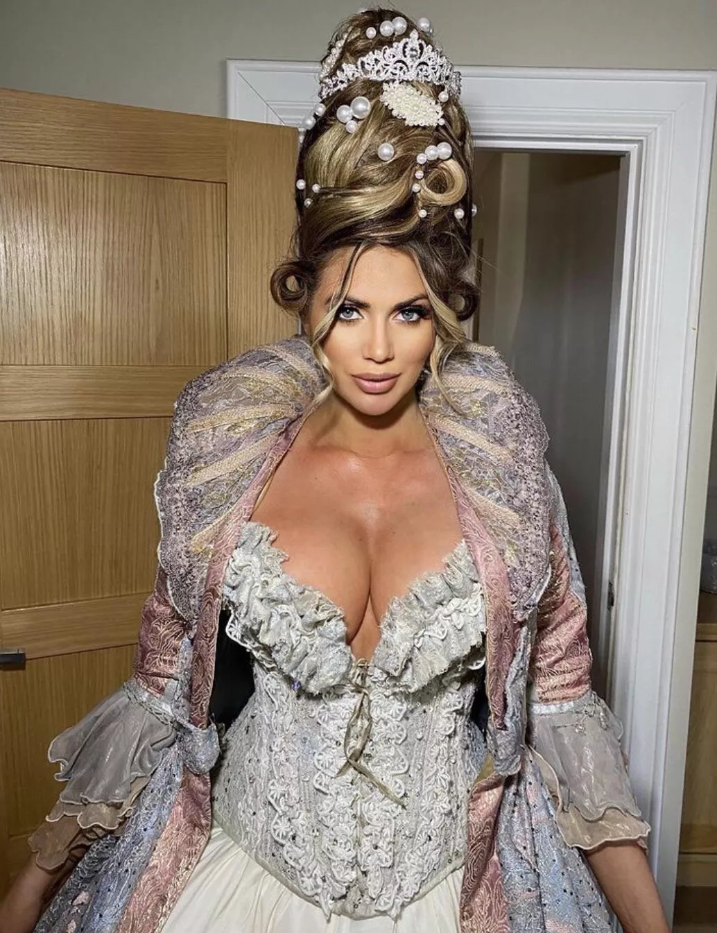 Amy Childs looks fantastic!!! posted by Ddbewps4me