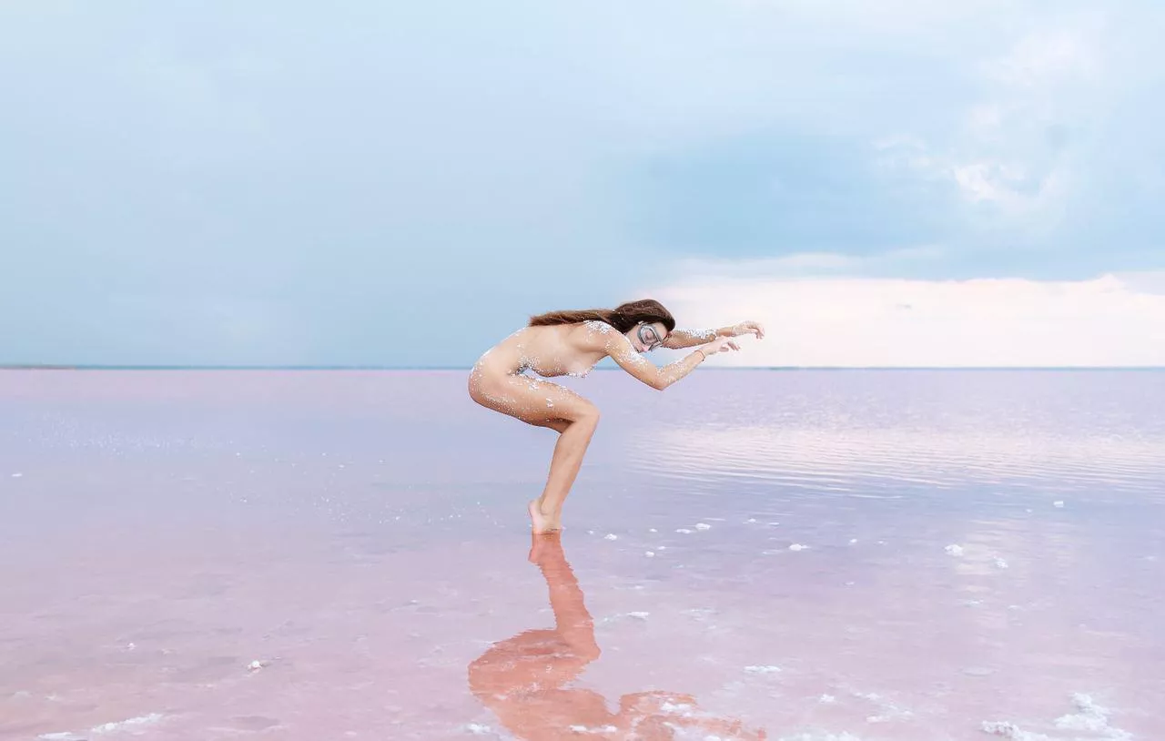 An interesting shooting on a pink lake, which was almost disrupted by a thunderstorm. But we made it a little. posted by owertone