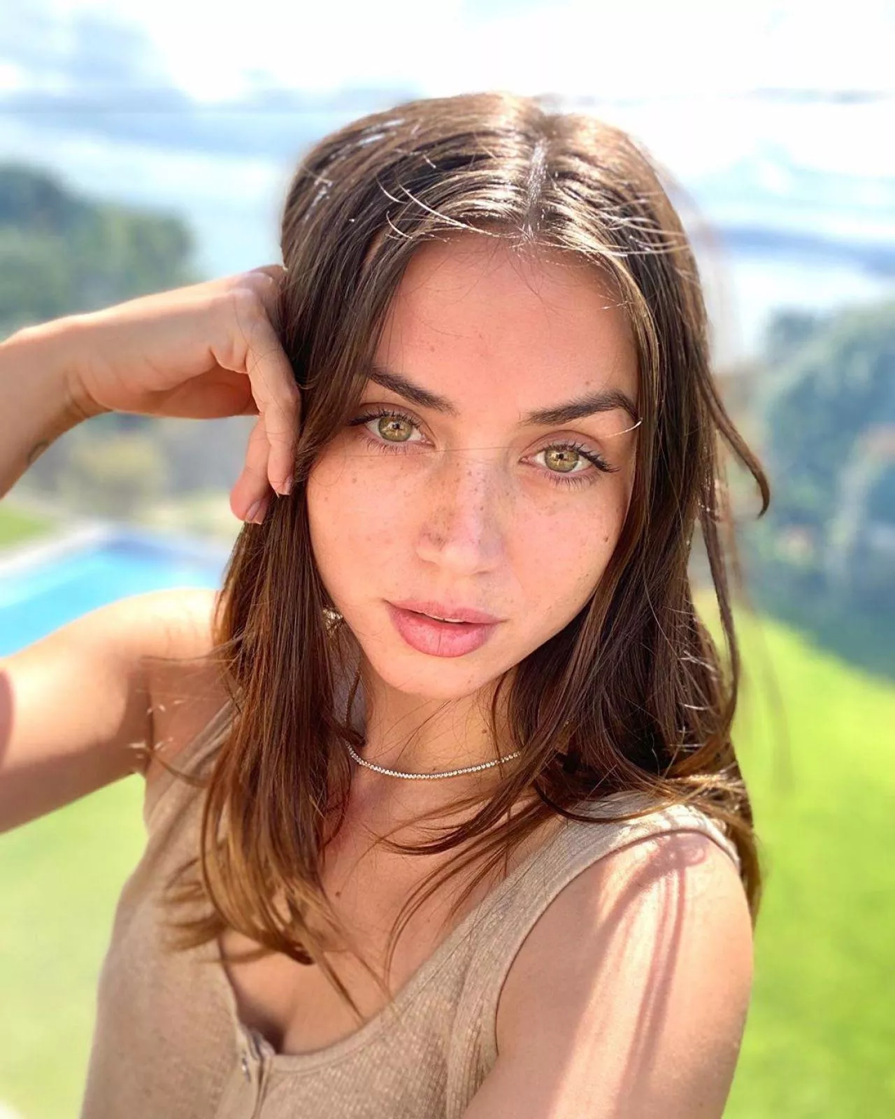 Ana de Armas can peg me all she wants posted by maxeronenine