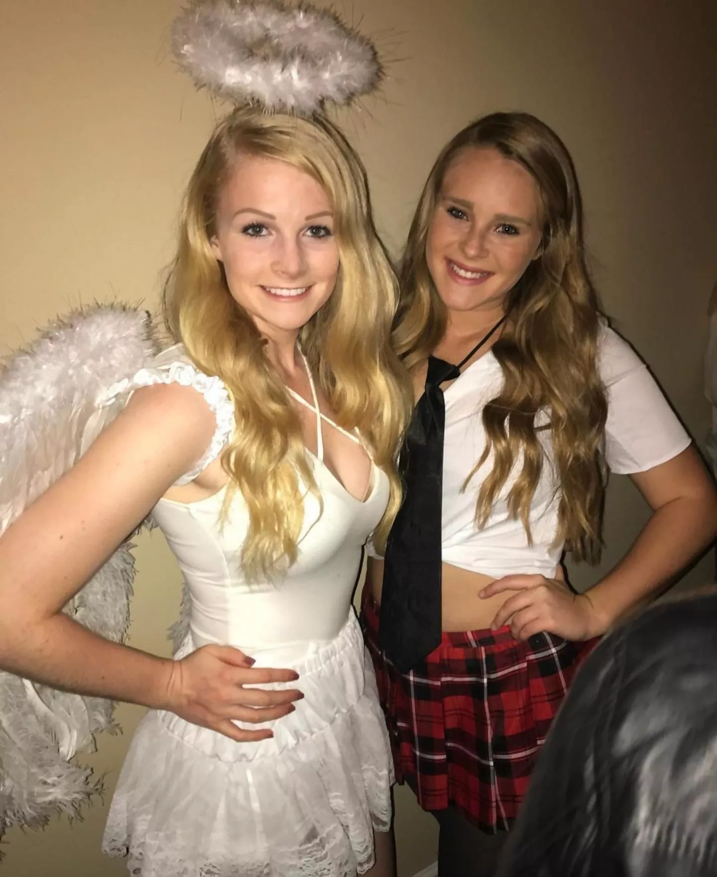 Angel and schoolgirl posted by fordapron2