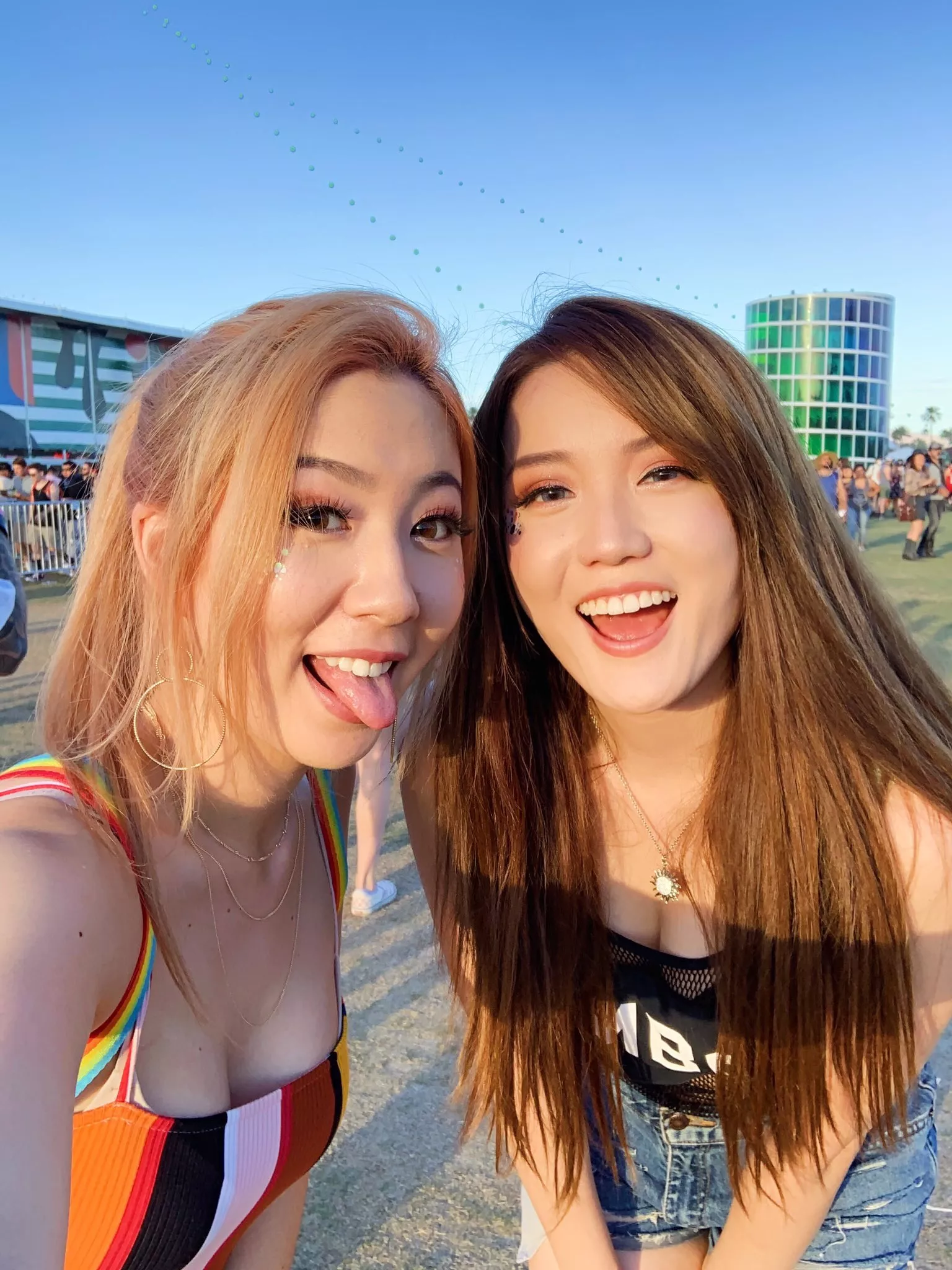 AngelsKimi and Fuslie posted by Ops1197