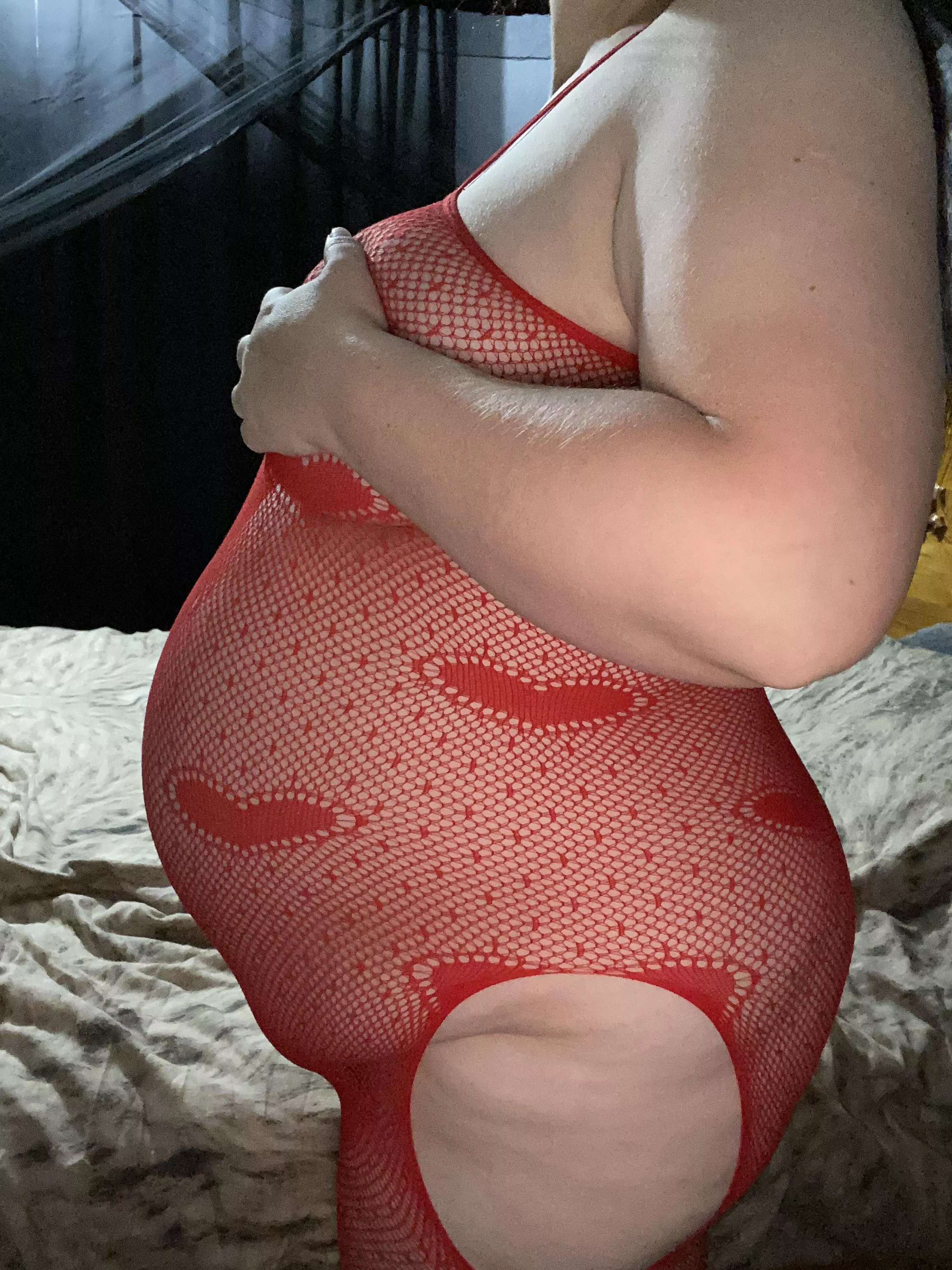 Another week, another gain on those scales…. posted by bbwdevil