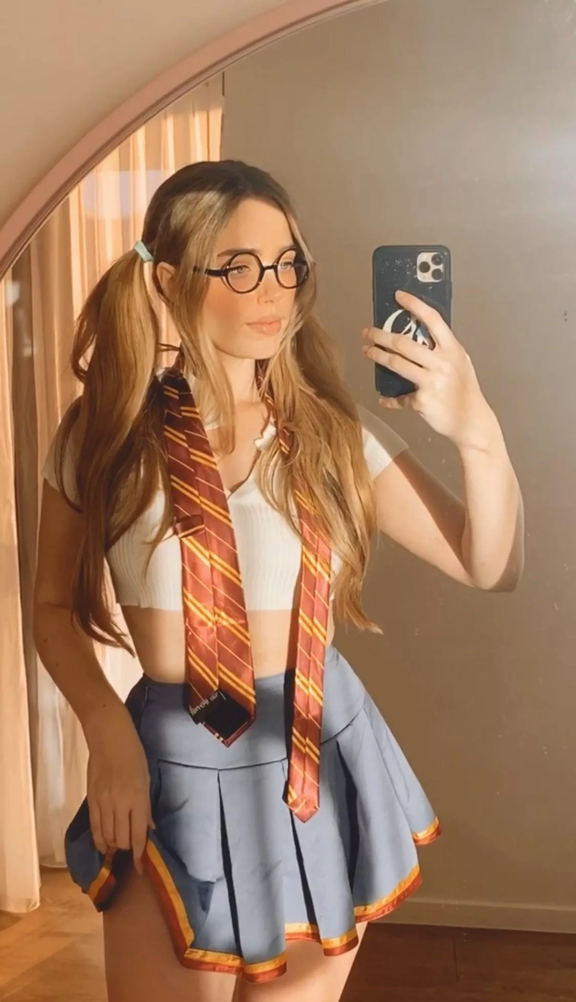 Anthea Page is in gryffinhore and I want to slytherin posted by CranberryOk8975