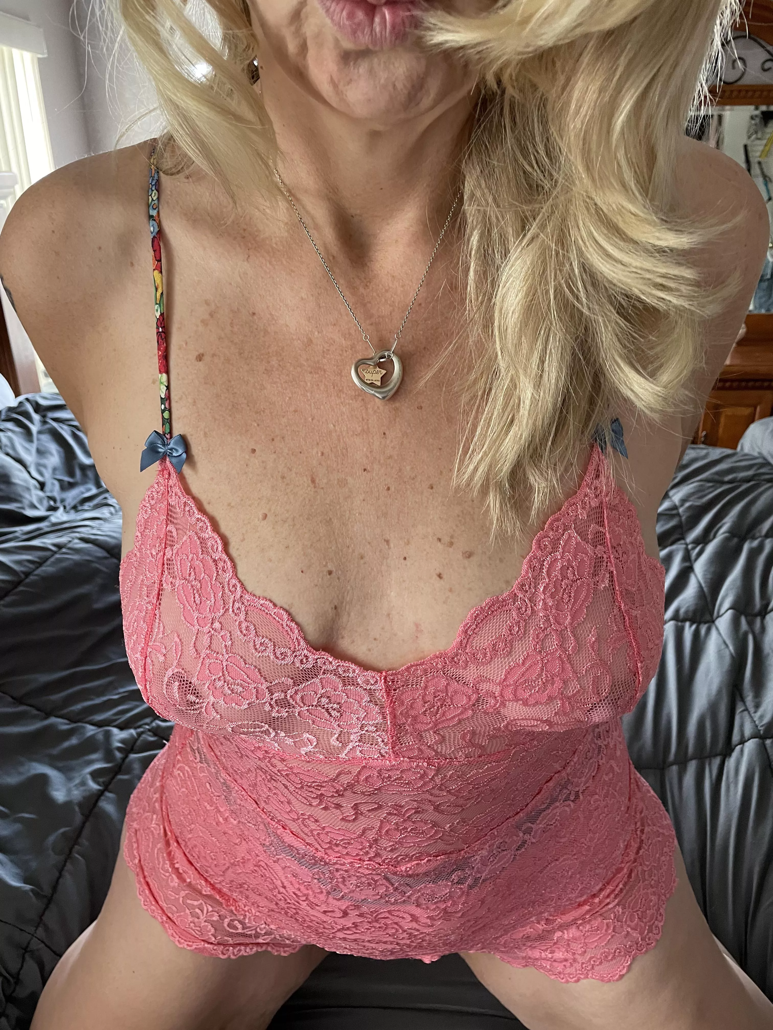 Any blond milf lovers? posted by naughty2milf