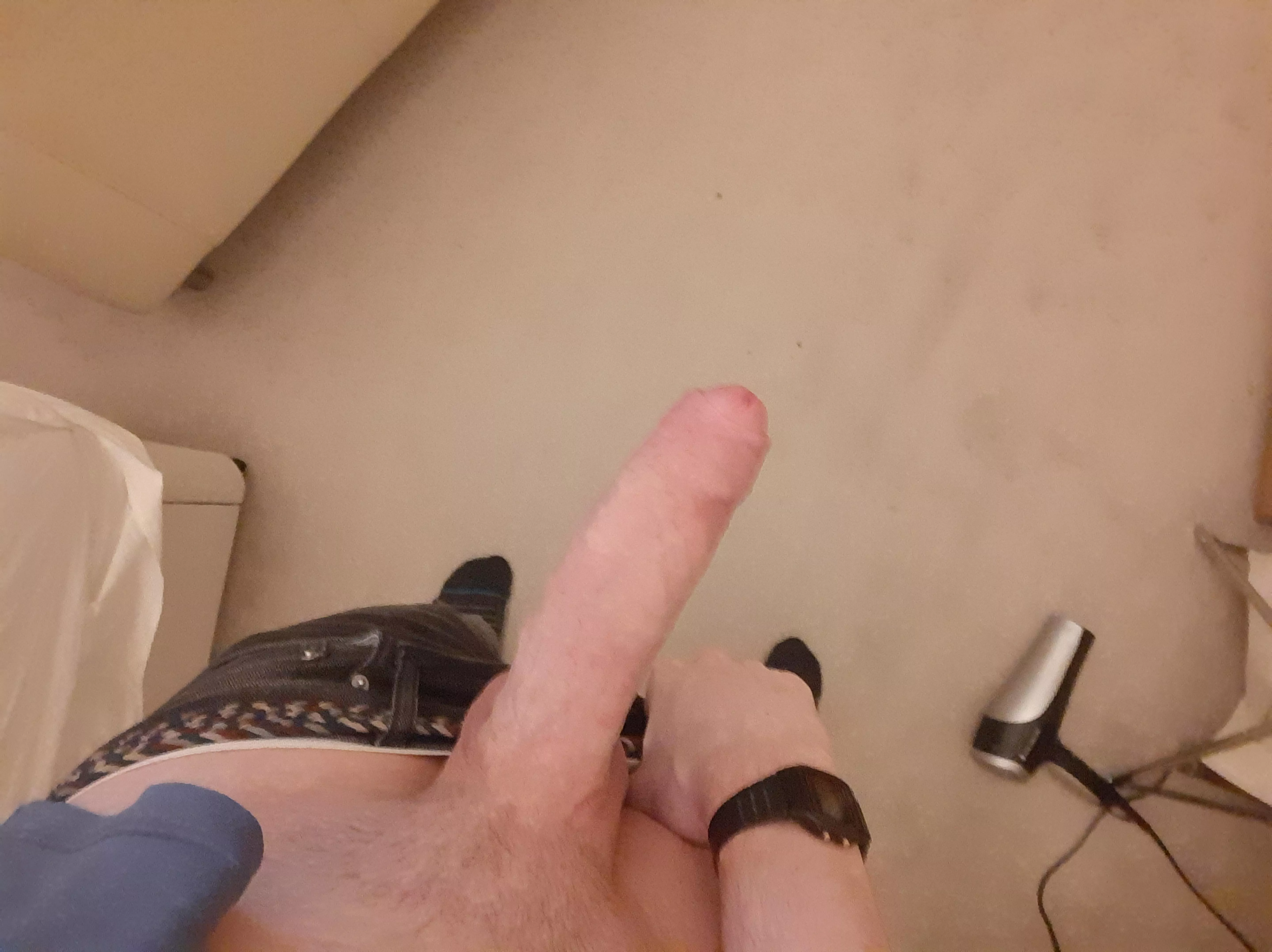 Any Dadâ€™s like to suck a big dick boy? 20S posted by xxlmonstercock