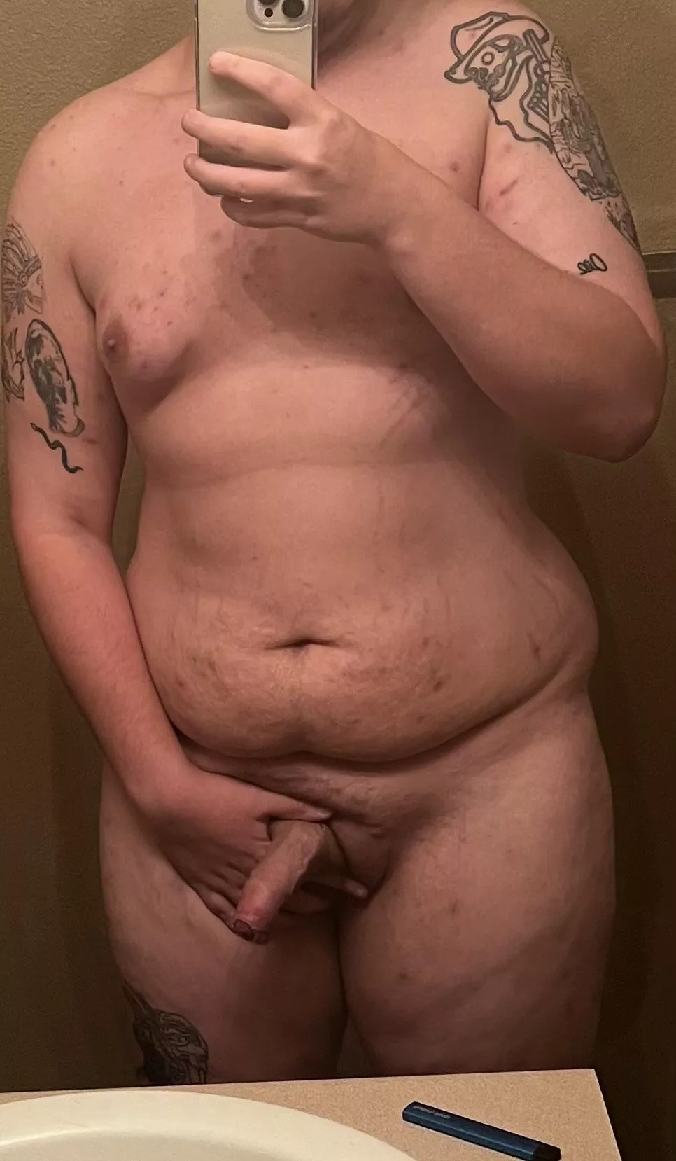 Any girls wanna help me get it fully hard? posted by Munch444