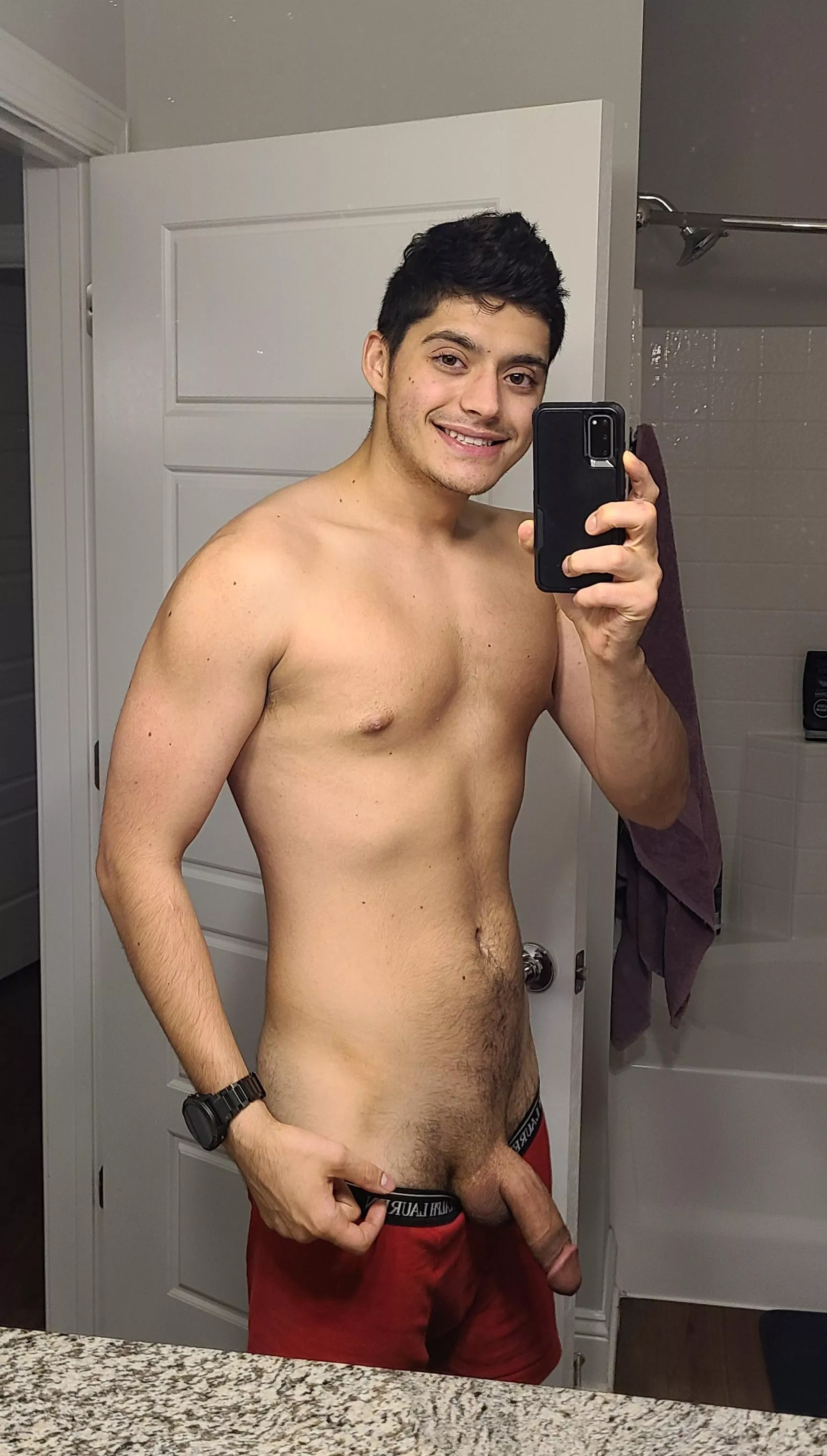 Any kinky internet girls out there?? 6'4