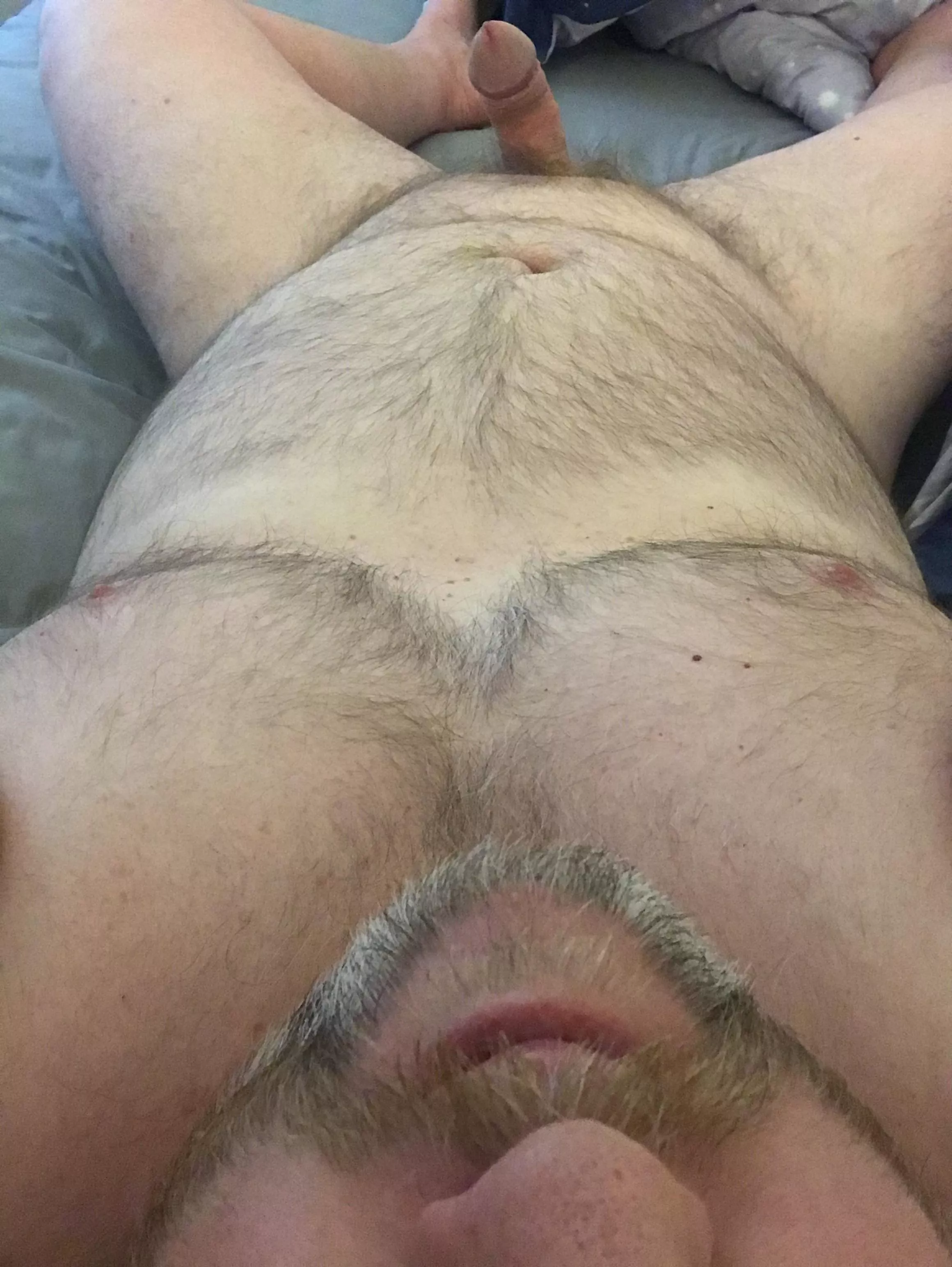 Any ladies fancy some fun? posted by throwawayRimJobFan