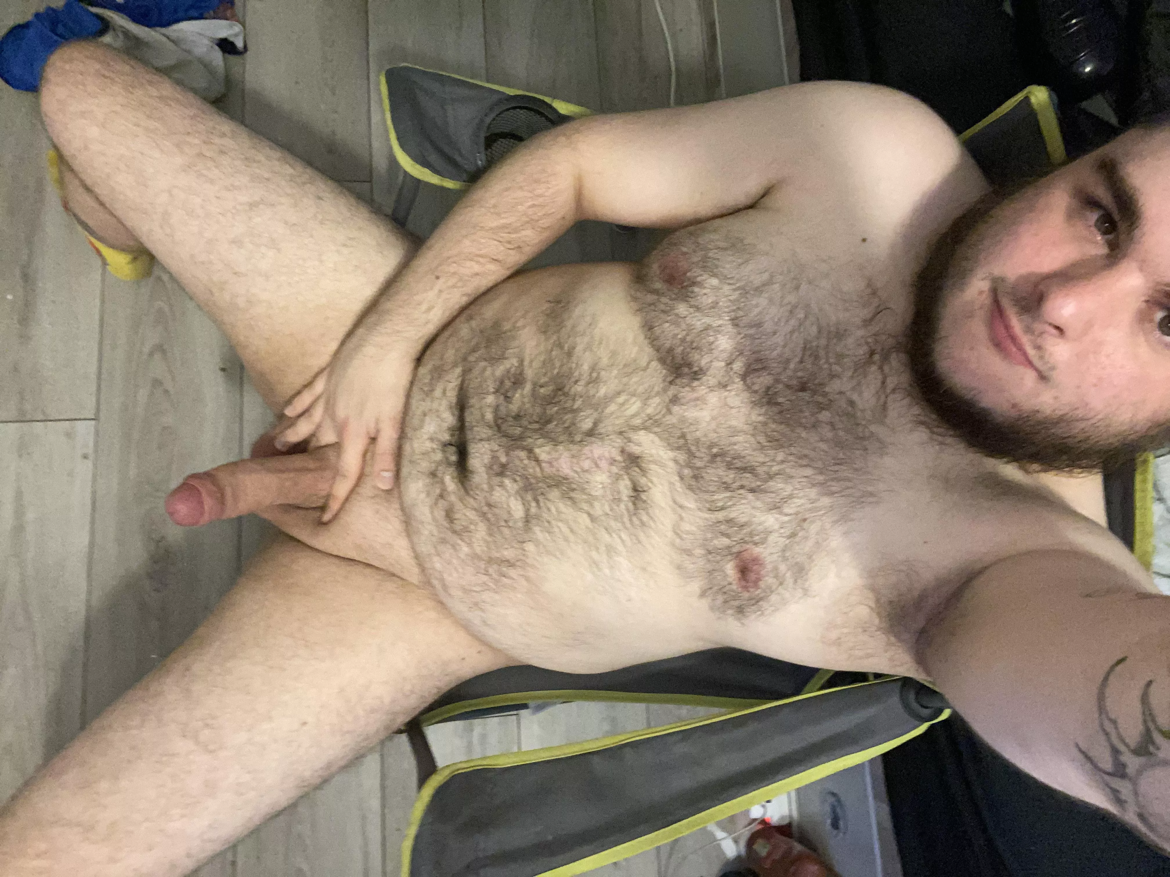 Any ladies like hairy chubby guys? posted by ThiccWhiteVirgin