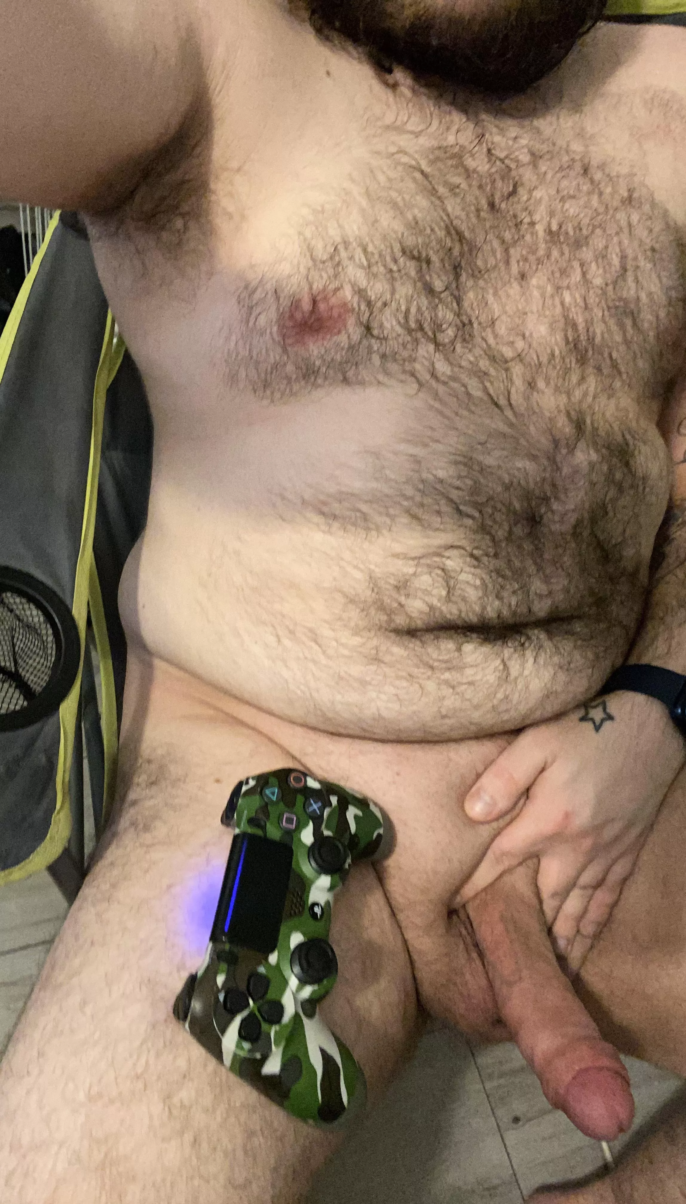 Any ladies like thick hairy guys ;) posted by SomeBigHairyGuy