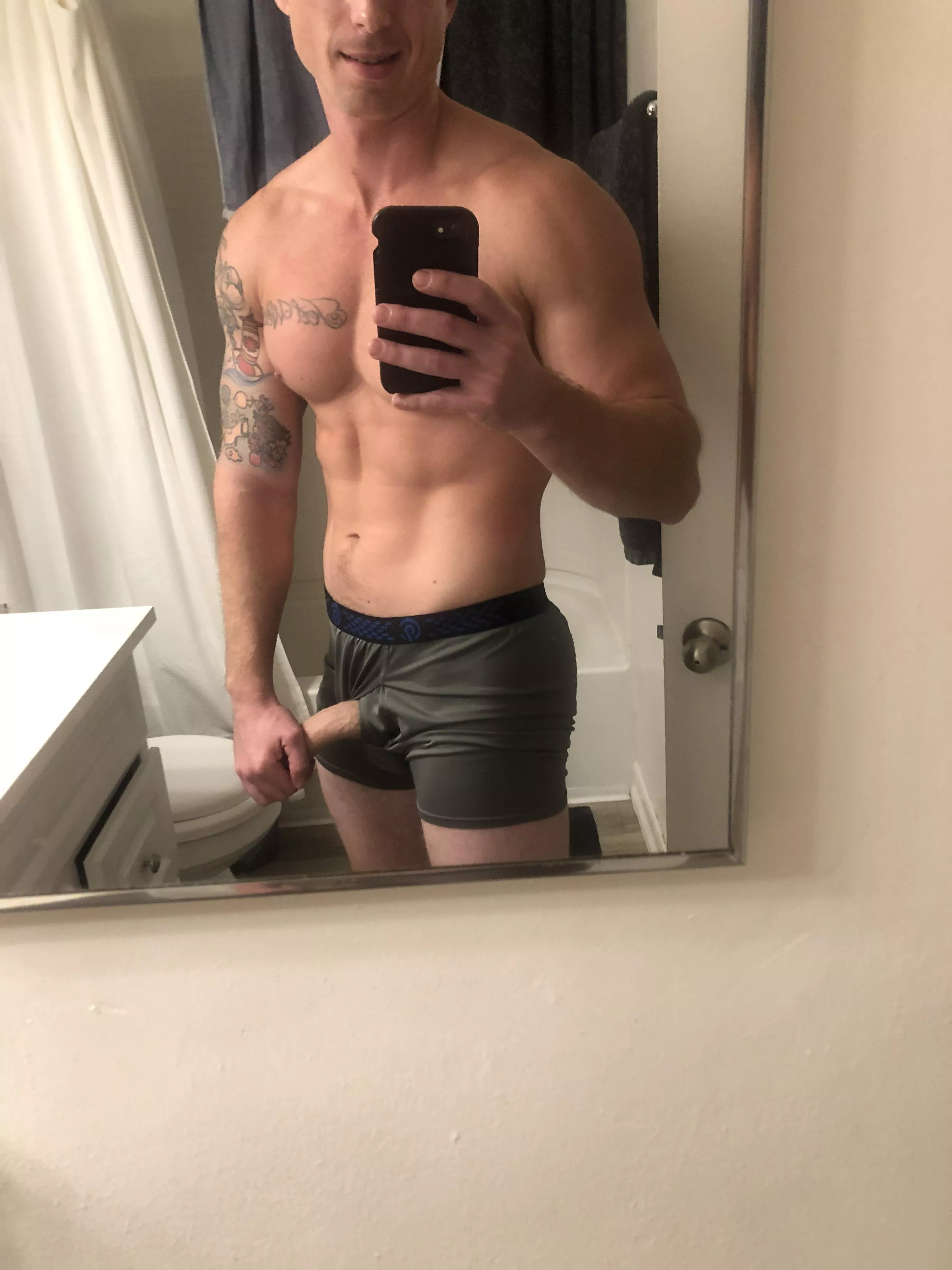 Any ladies want to chat? posted by HighLyfe12