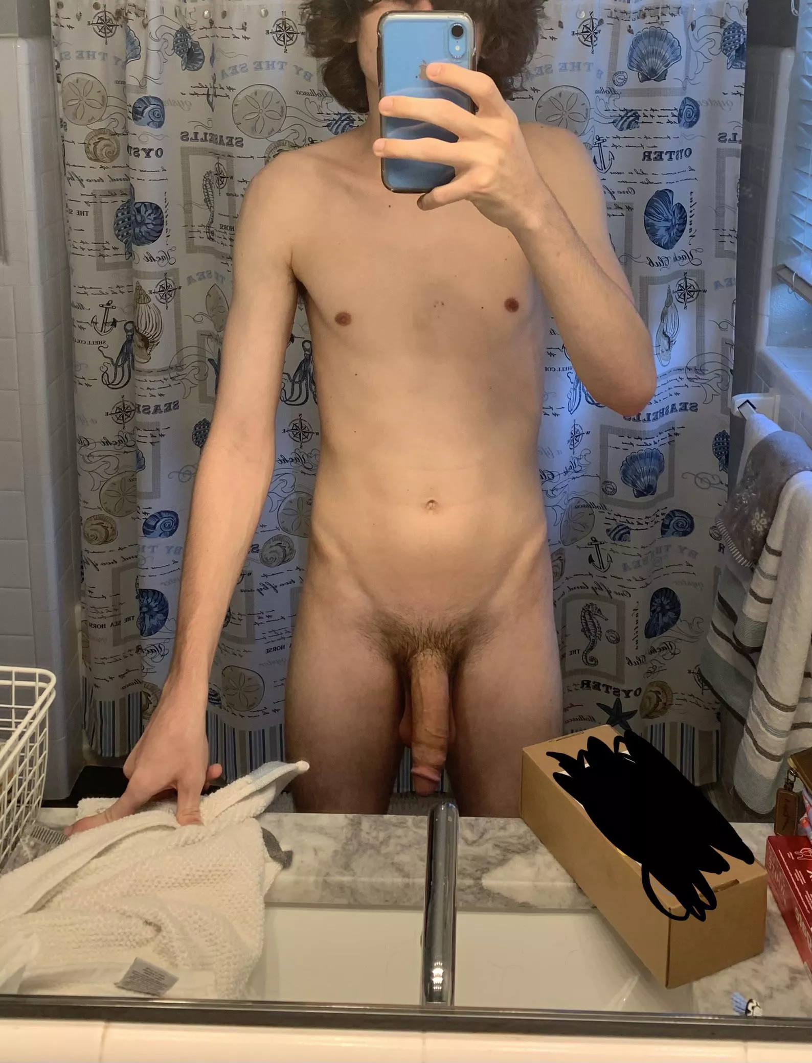 Any smooth boy wanna take my 18yo dick posted by thebigoneandonly