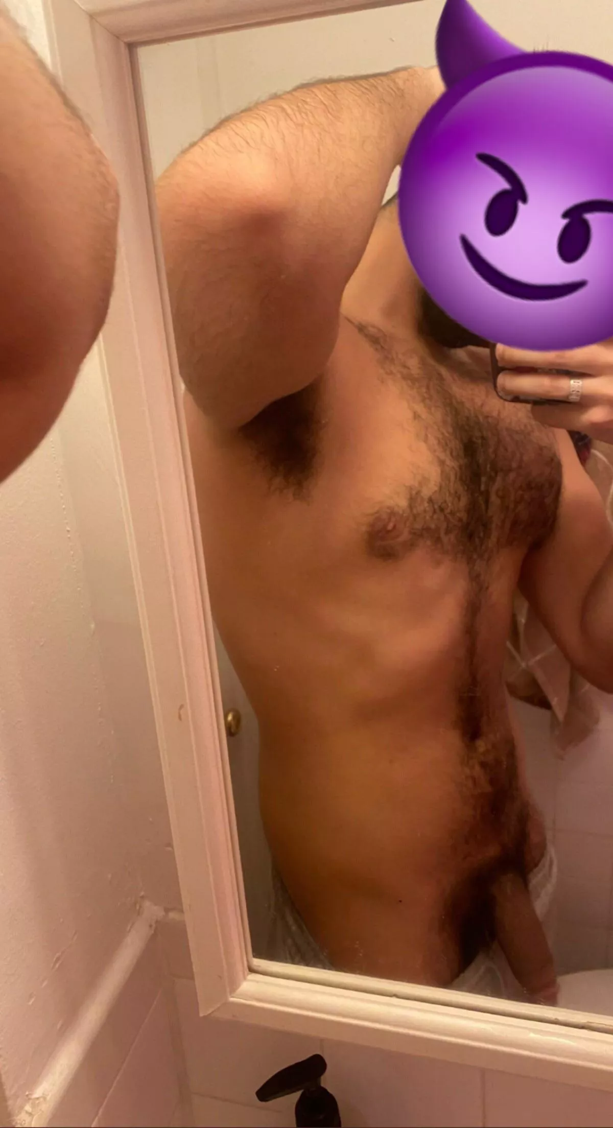 Any submissive boy down to worship a hairy arab? posted by Far_Neat3410