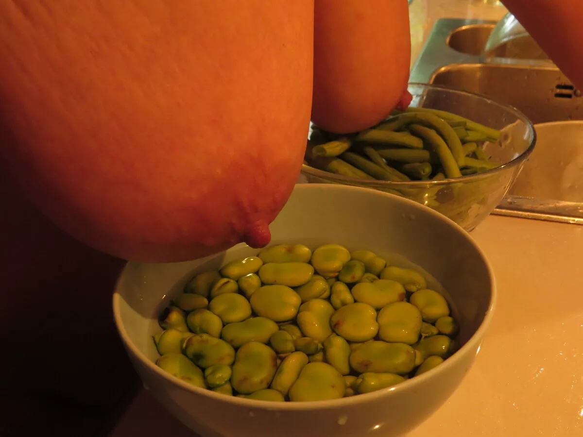 Anybody here who likes beans? posted by eirodite