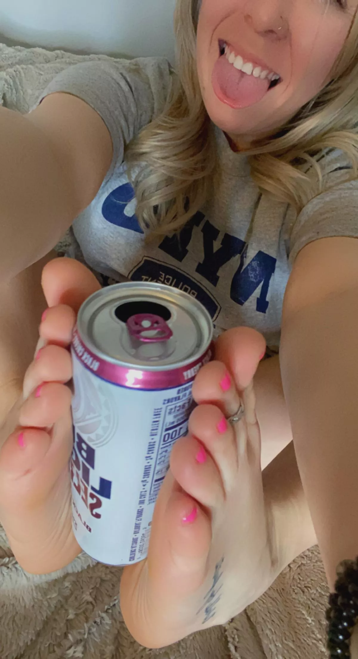 Anyone care to join me and have a drink?ðŸ˜˜ðŸ»ðŸ‘£ posted by wiinniieee