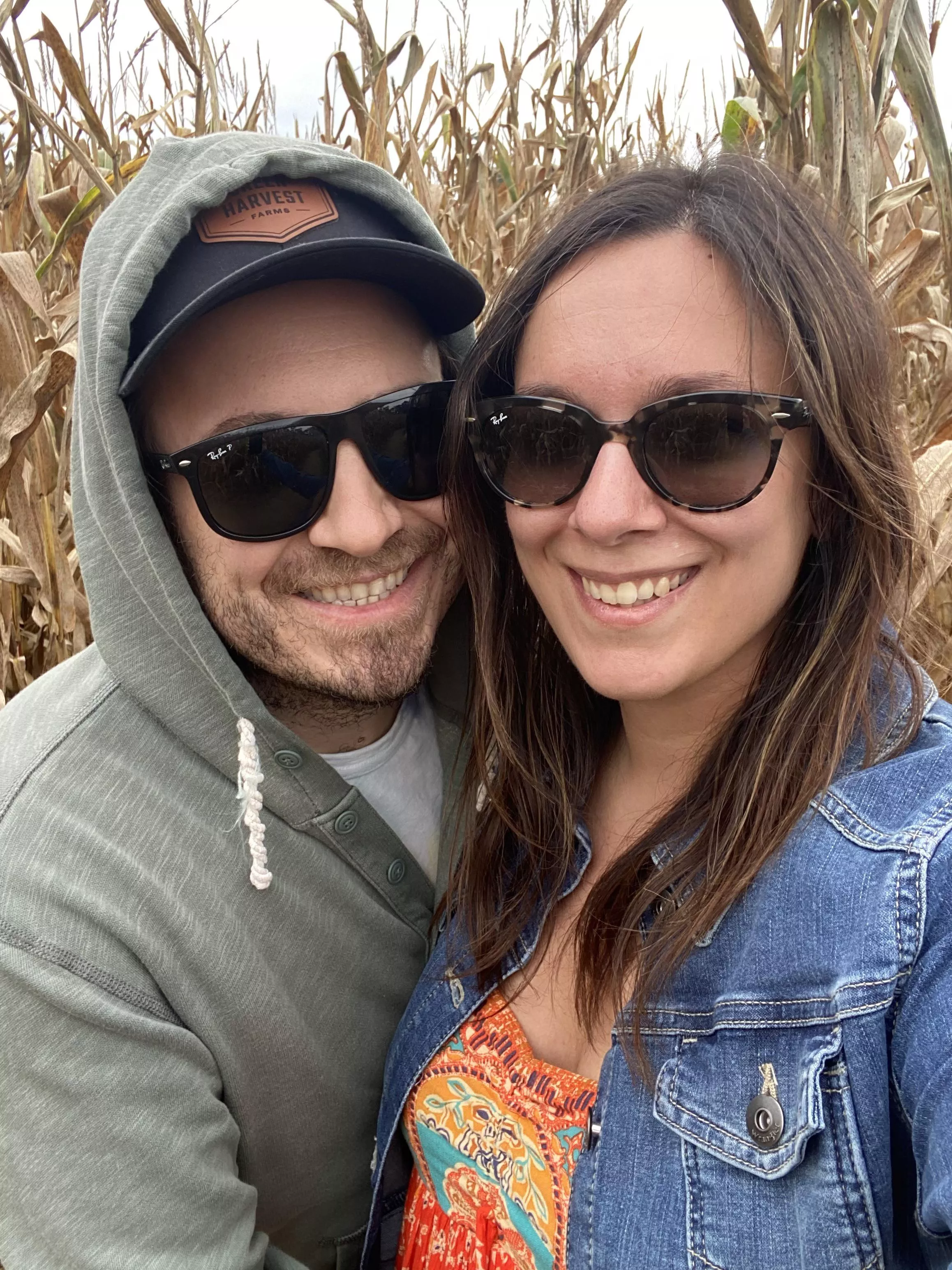 Anyone else love fall dates with Daddy? He was so proud I figured out the â€˜trickâ€™ to solving any corn maze! ðŸ¤«ðŸðŸ˜ posted by s3xytrashpanda