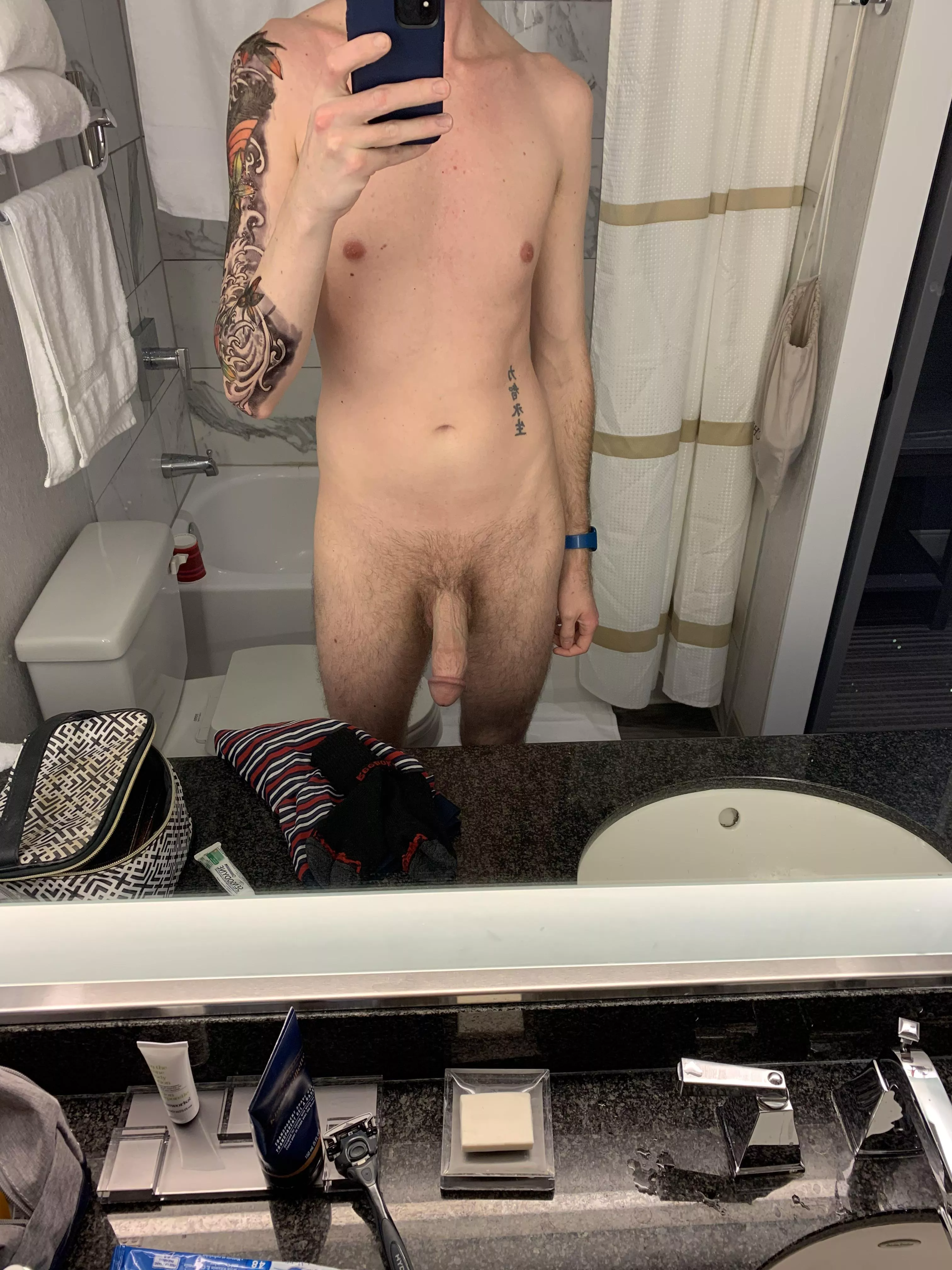 Anyone else stay naked in hotels ? posted by 19ghostface91