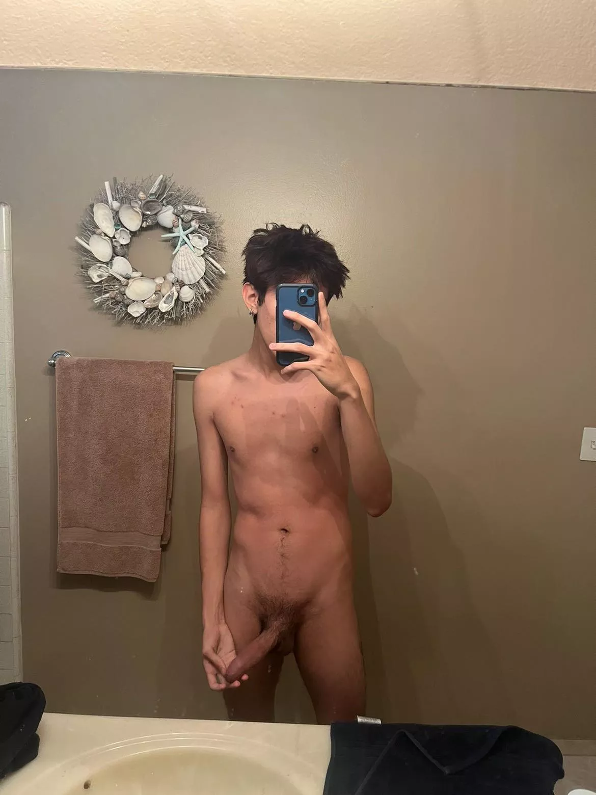 Anyone into a 6’3 Latino twink haha posted by camel5550