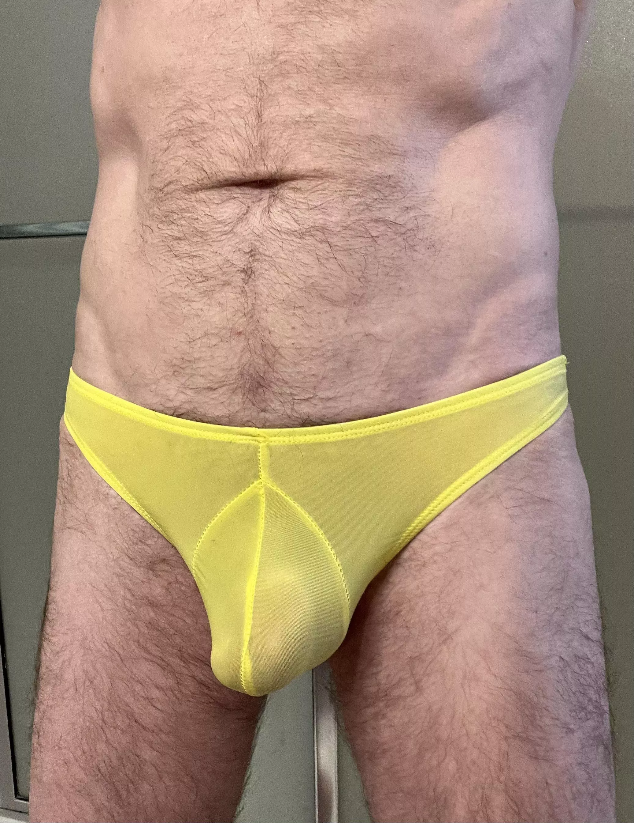 Anyone like yellow 🤔 posted by Dang_username