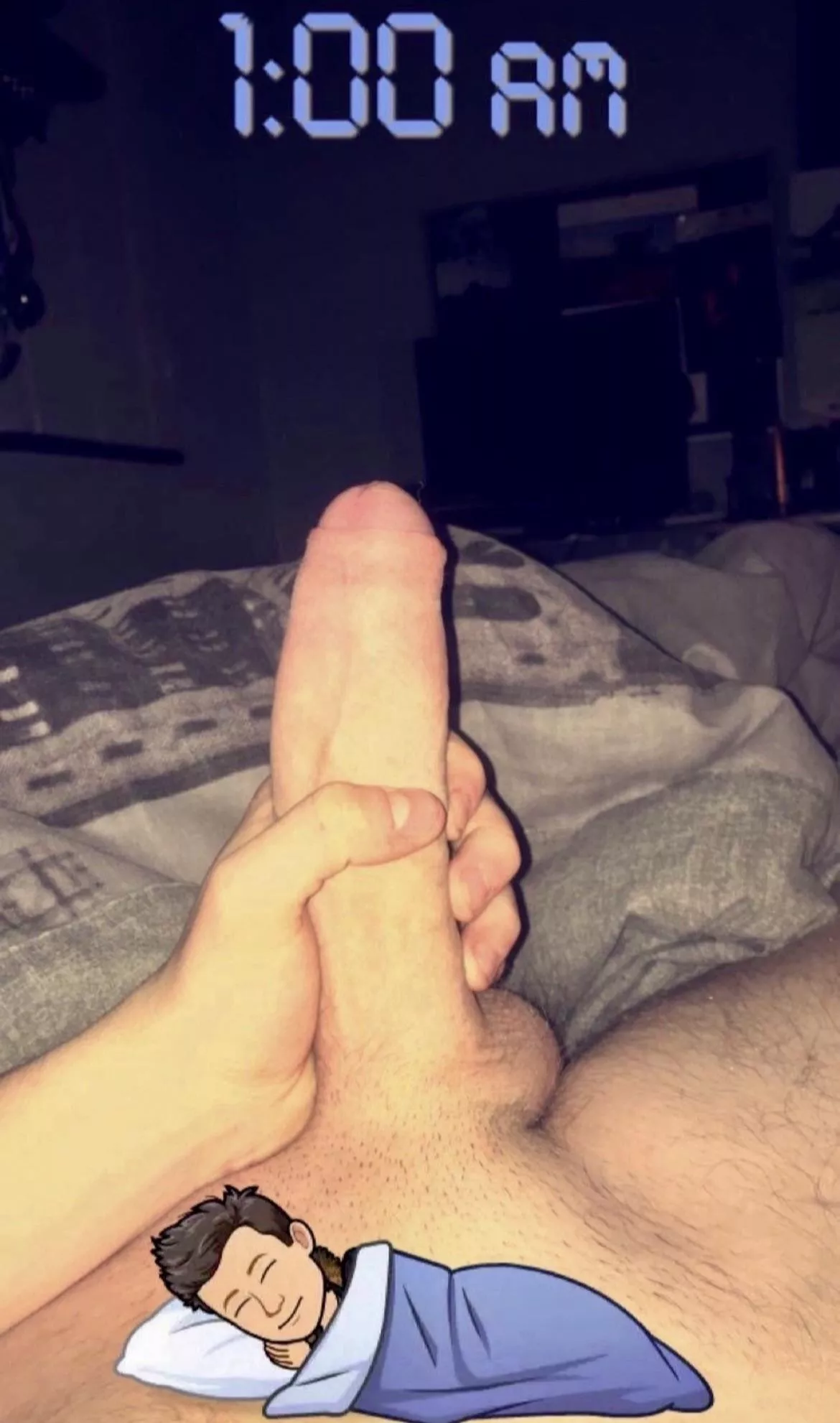 Anyone wanna run their tongue inside my foreskin? Hmu to compare posted by harryx_2001