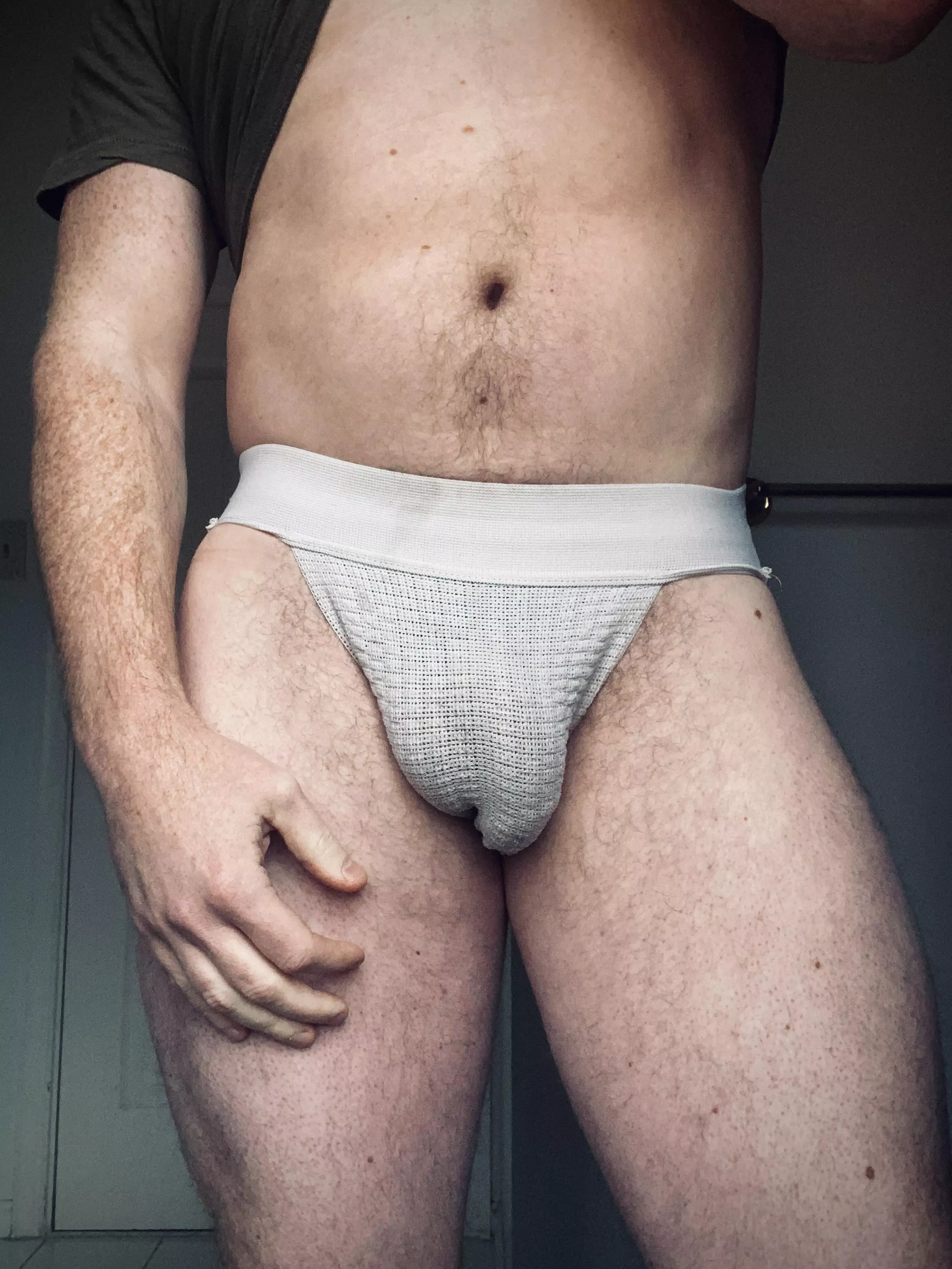 Anyone wanna sniff this bulge and watch it grow? posted by thickguy789