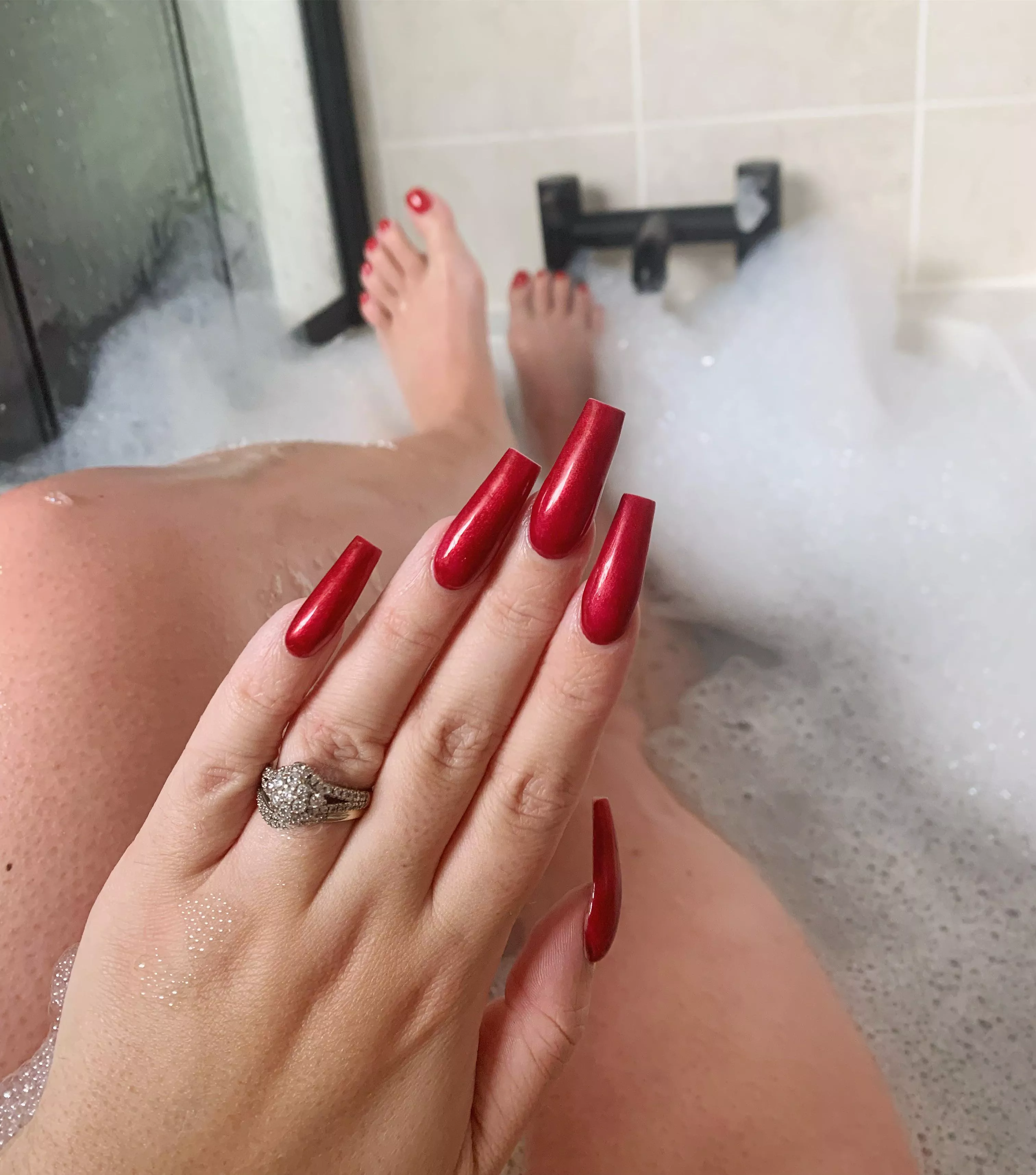 Are you joining me for a little fun? â™¥ï¸ðŸ’…ðŸ¼ posted by TheNaughtyNailTech