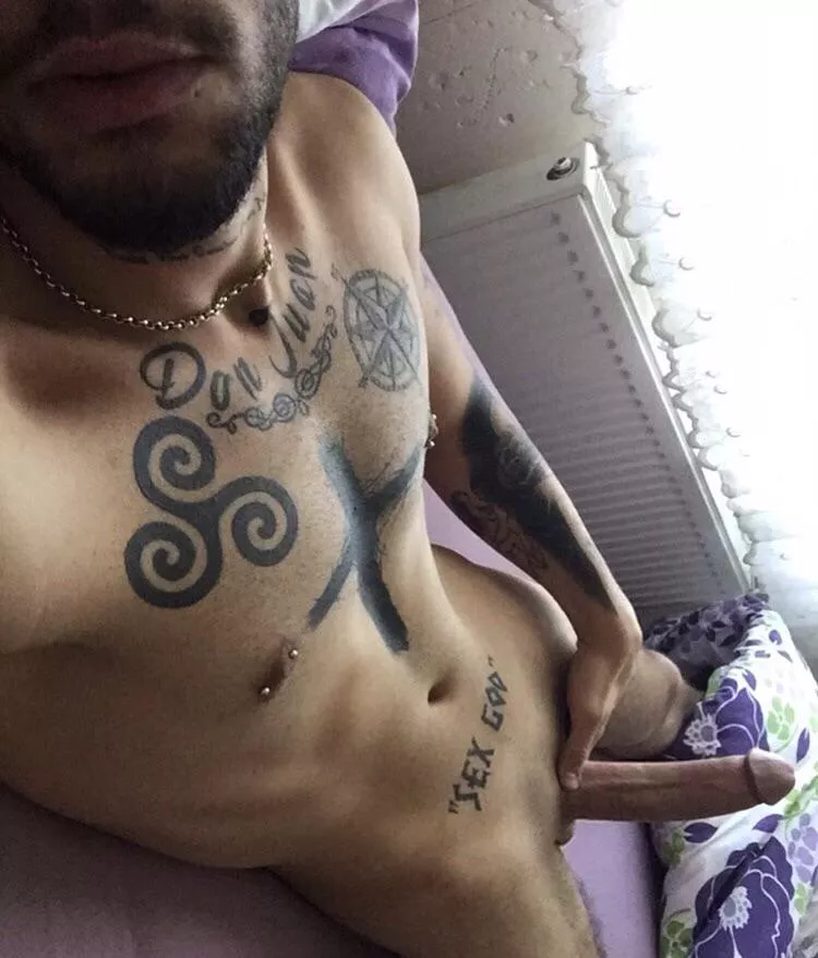 Are you wet enough to bounce on my thick hard cock? 🍆🍑 posted by 20DonJuan20