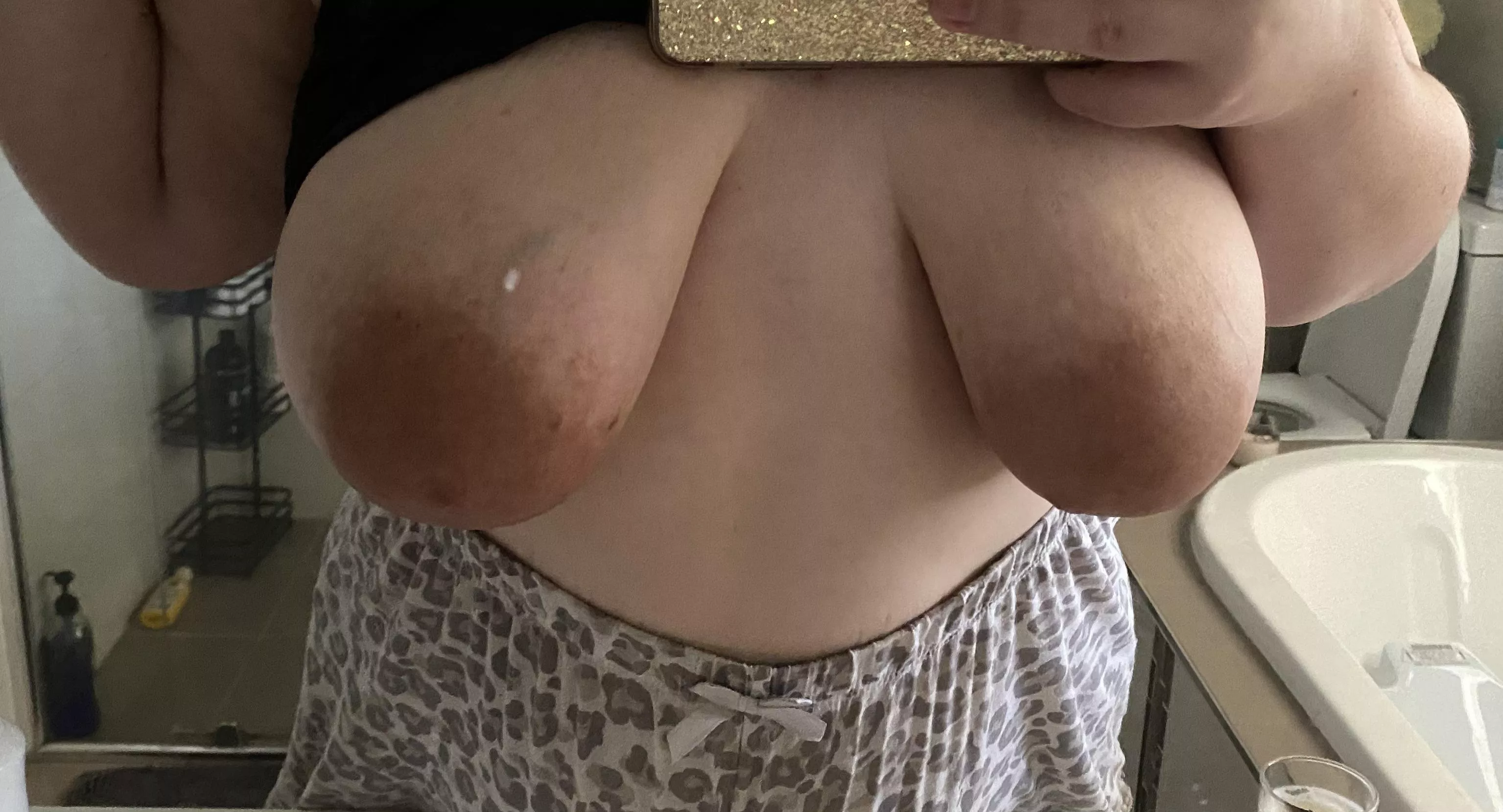 Aren’t they huge 😱🥵 posted by Bootyyandbeast