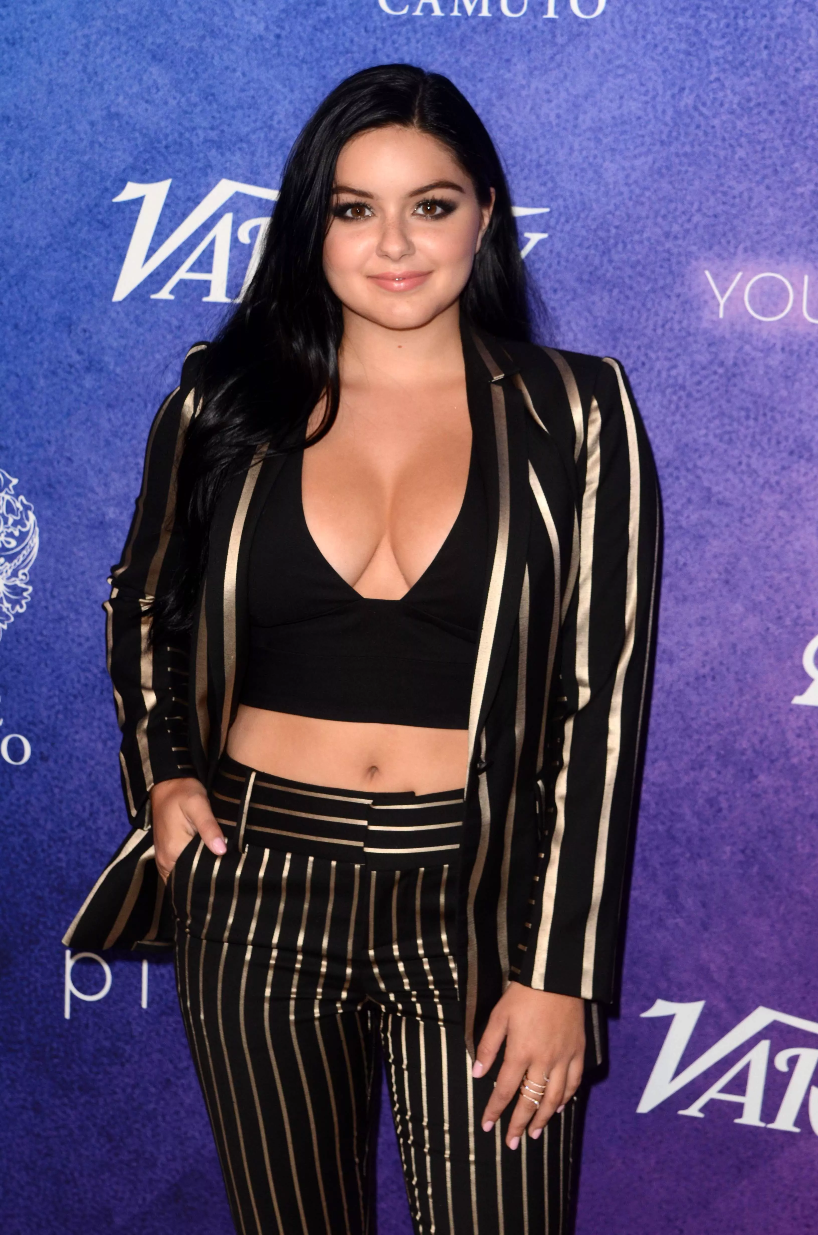 Ariel Winter posted by curiousbowling