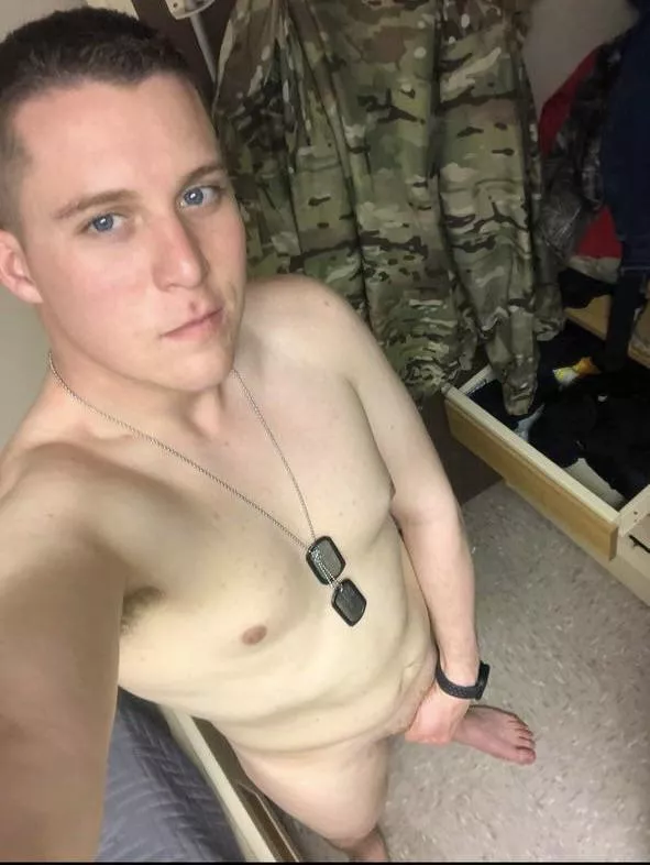 Army Bro posted by Drewwseph