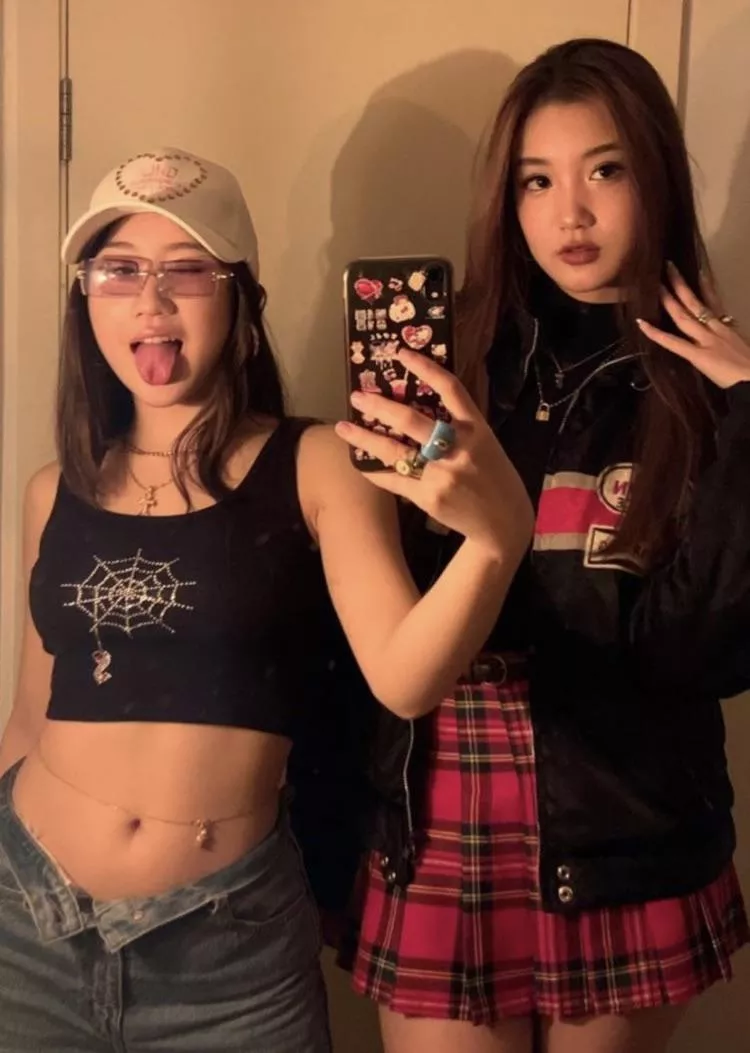 Asian Cuties posted by yunaX2