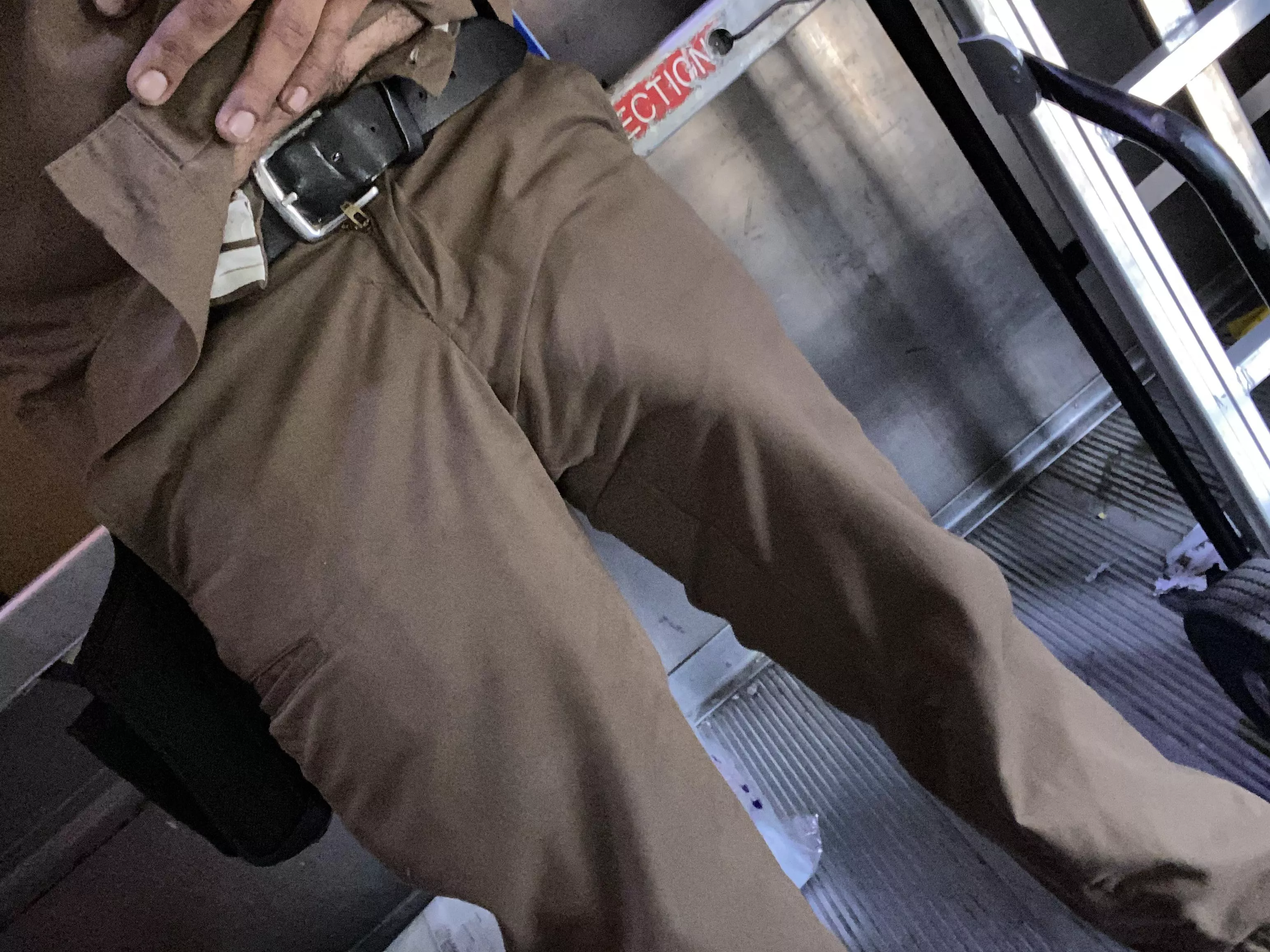 At work bulge posted by 1hungmandl