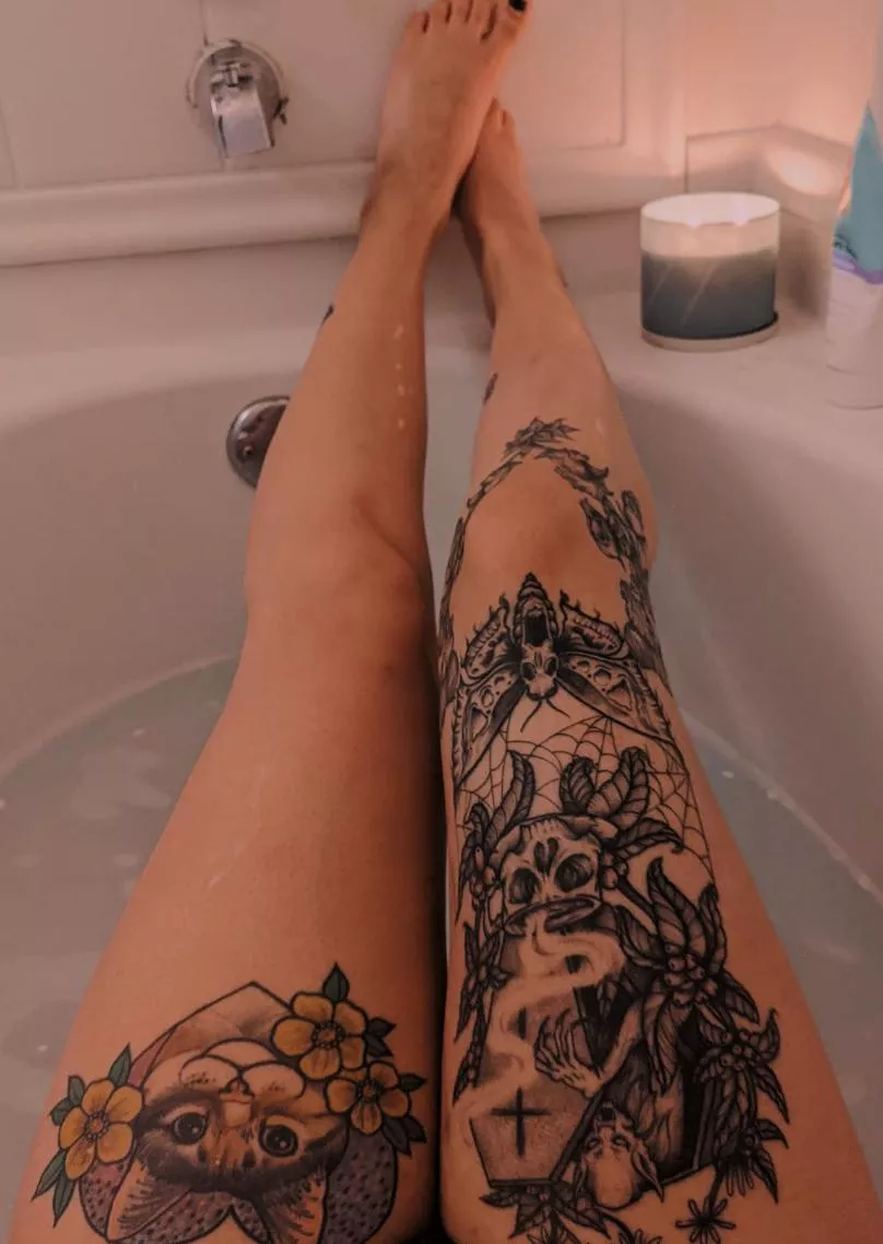 Bath time 🖤 posted by SquirtleSquad69