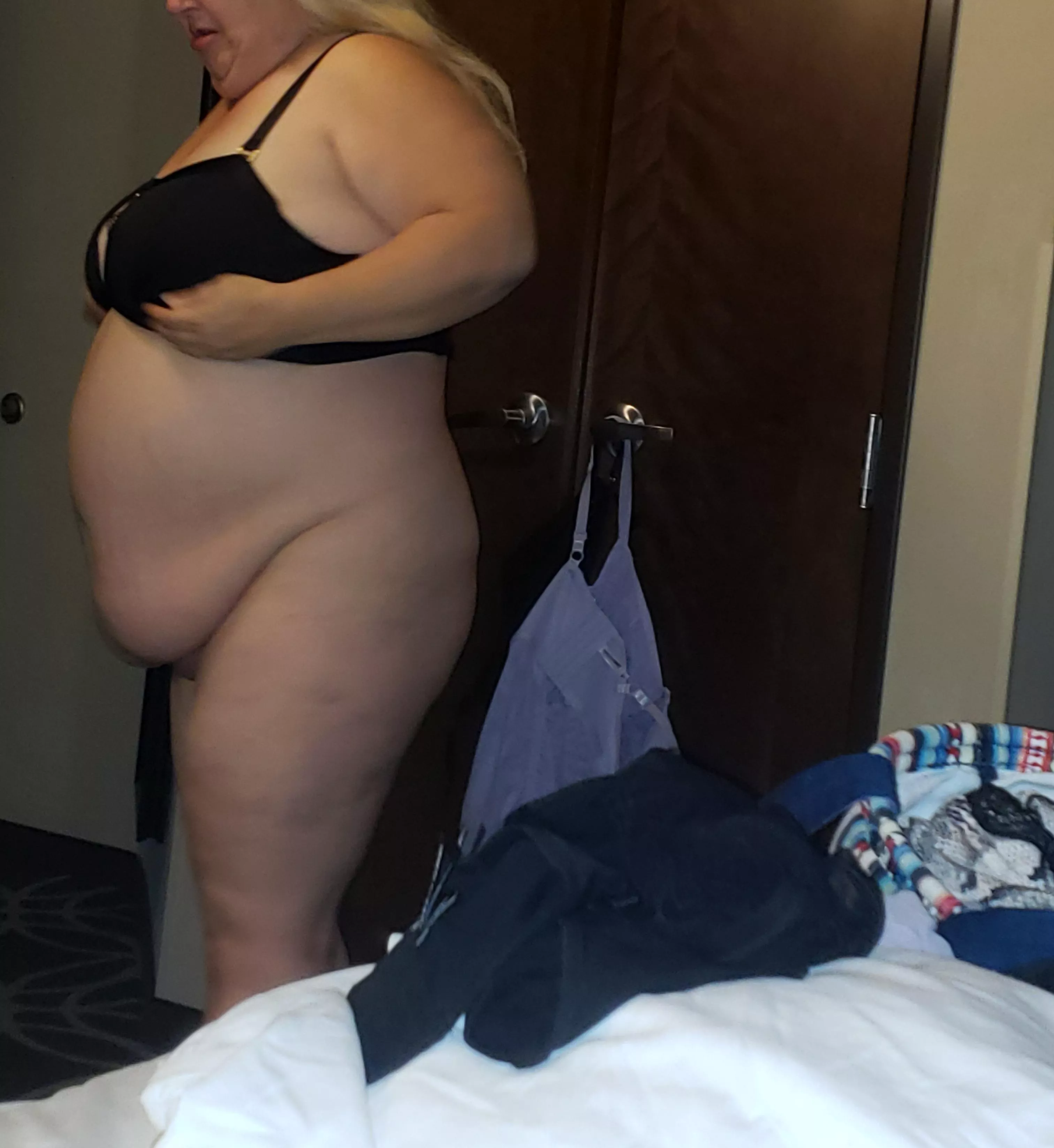 Bbw gf belly Sideview with nice view of hang posted by pghguy111