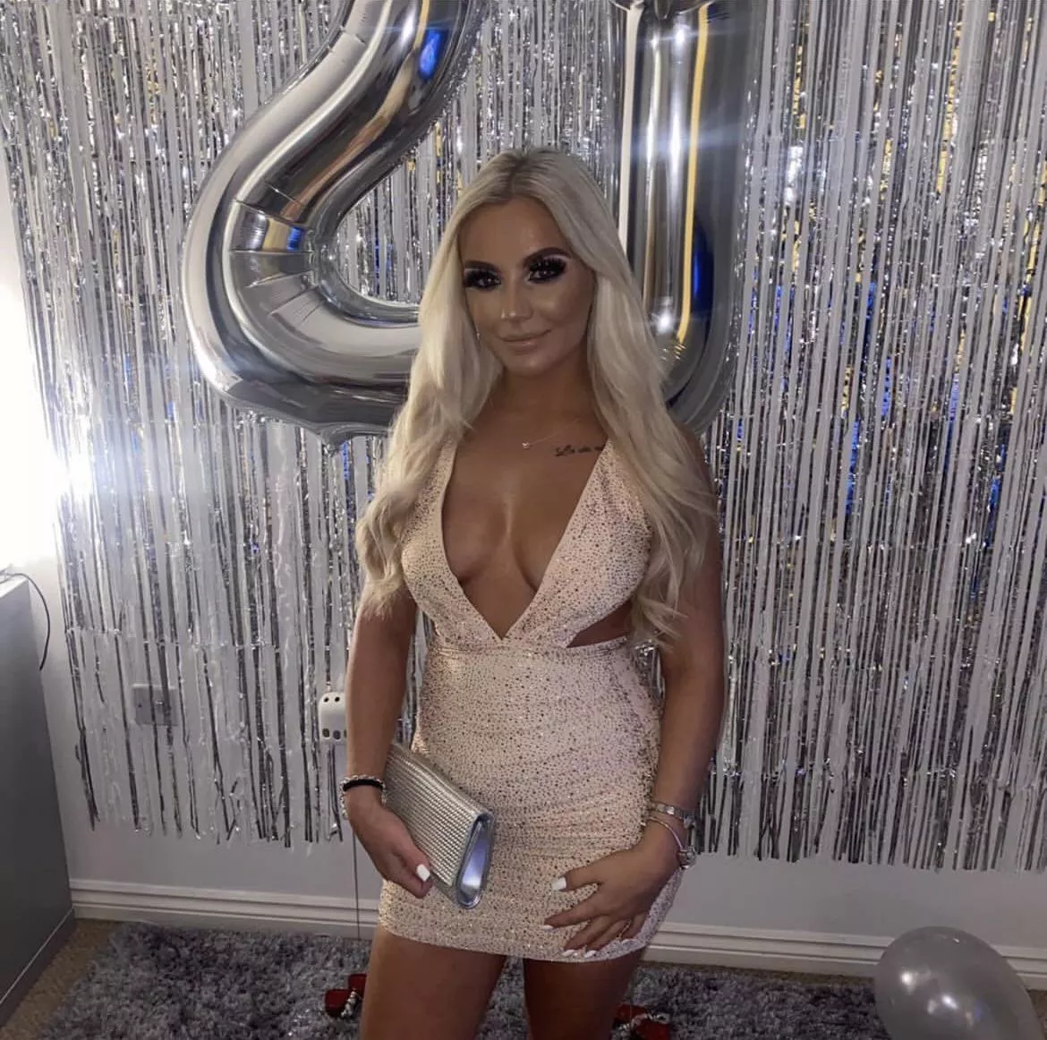 Bday girl posted by ukchavgirls