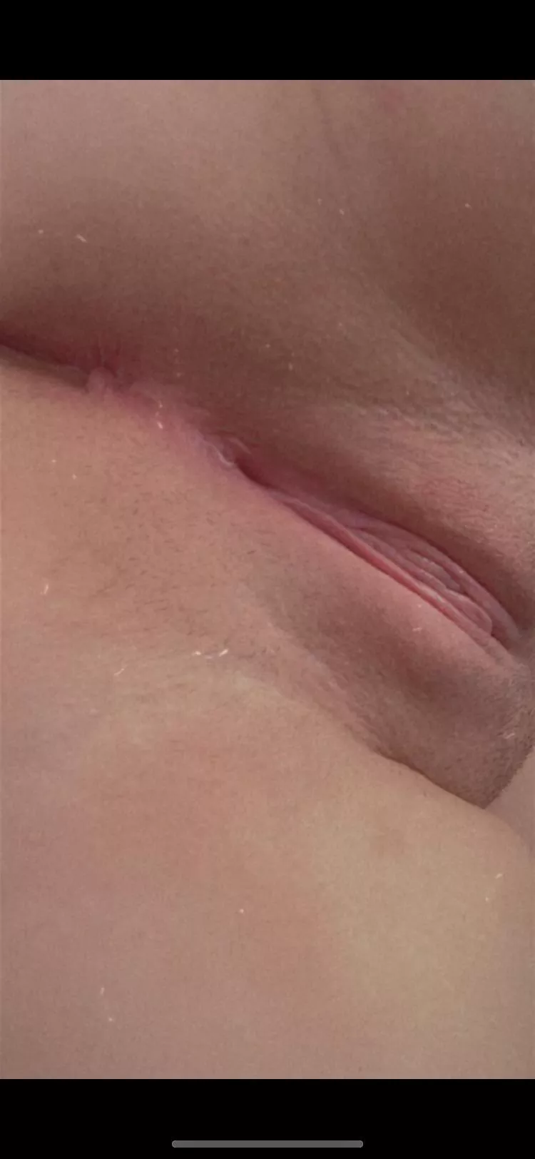 be honest would you lick my pussy? posted by Sashalove358