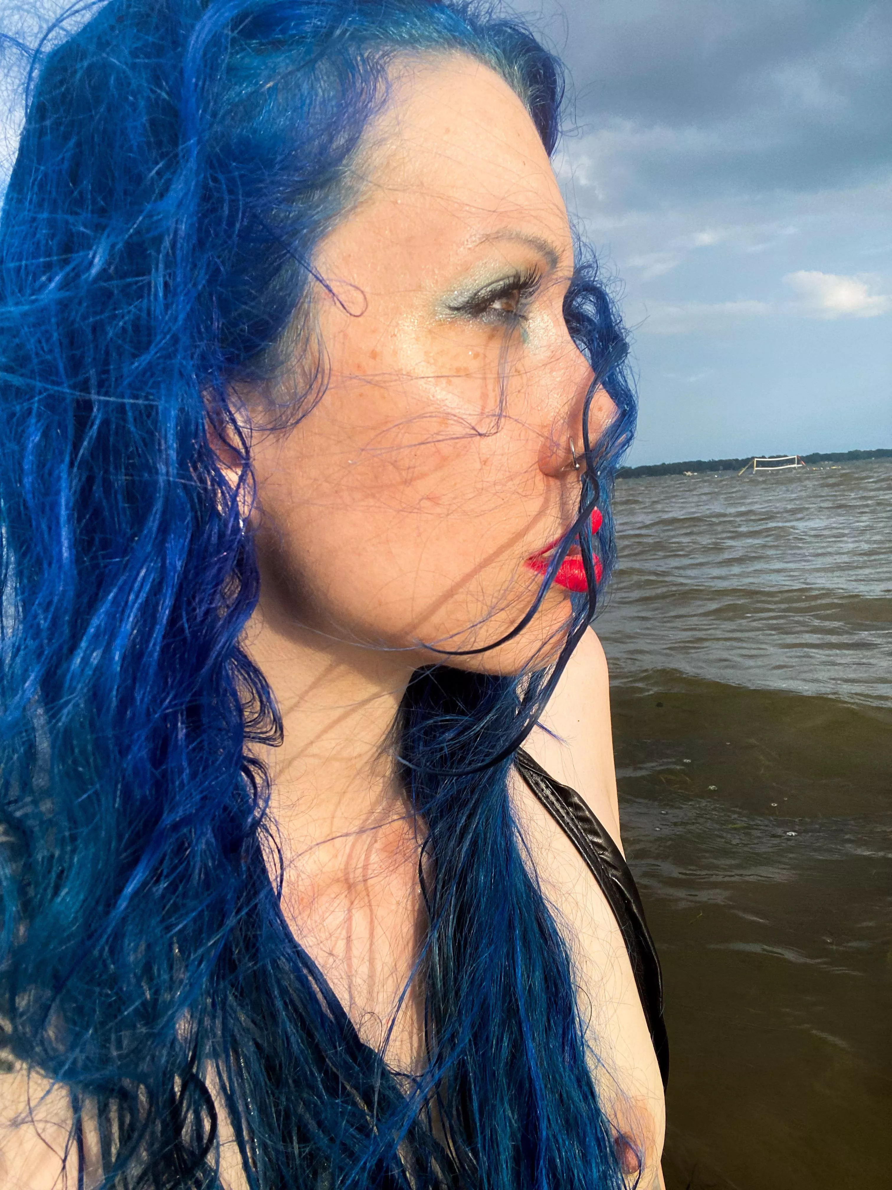 Beach selfie 🐆💙 posted by VulgarKittyx69