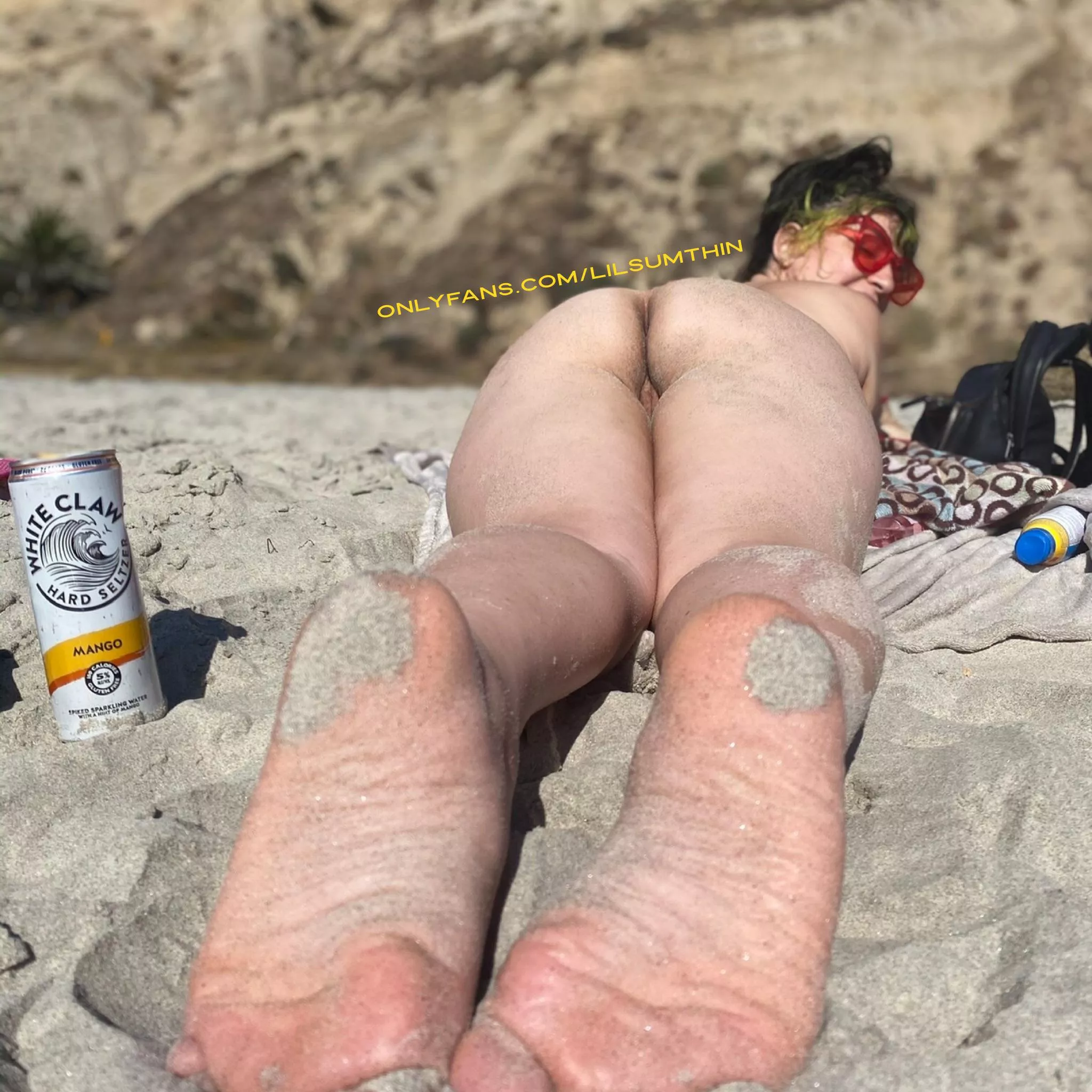 beach tootsies posted by badgirlbianca