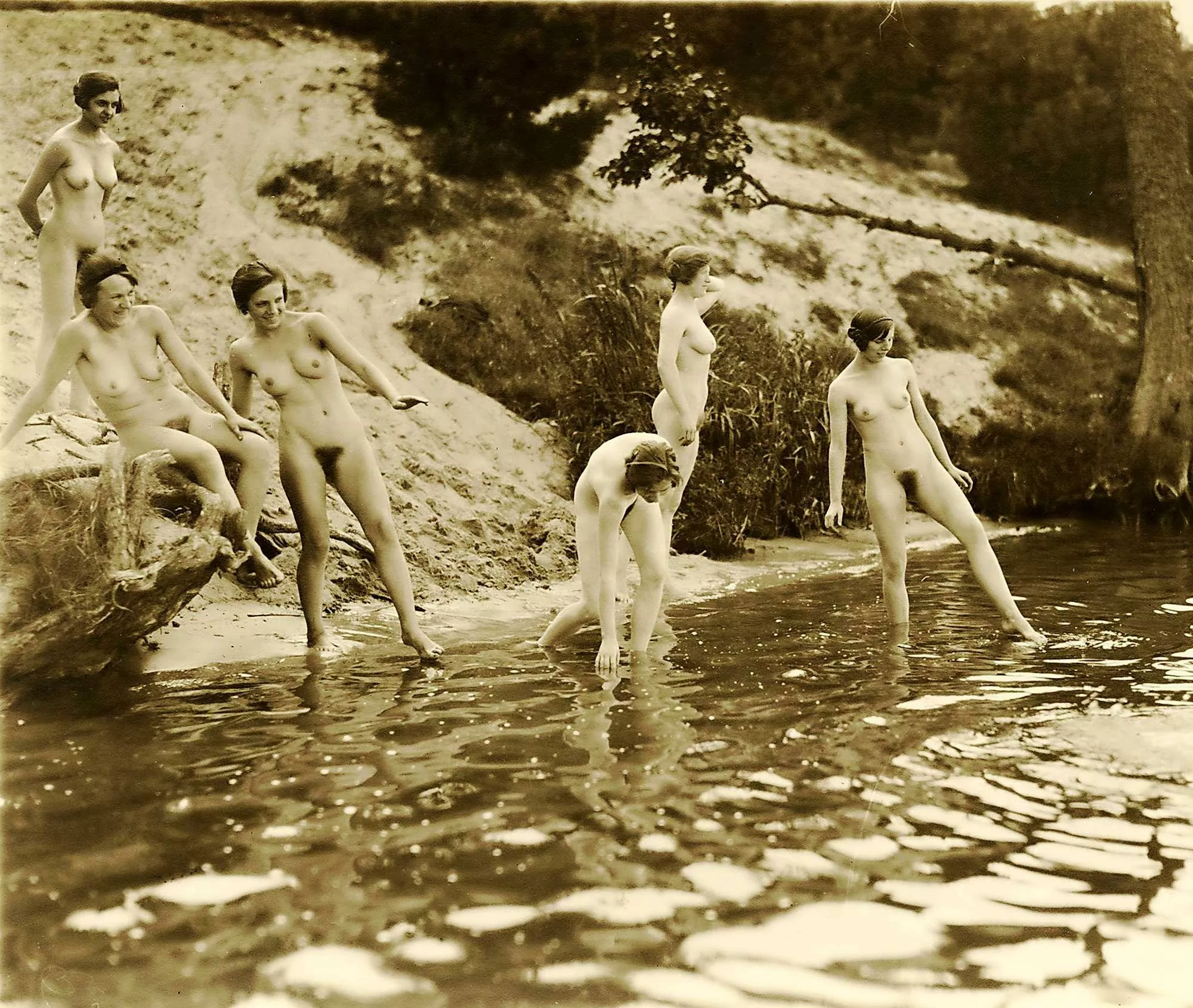 Beach's on a steep hill, but who cares when you're having a great day ? posted by NaturistPictures