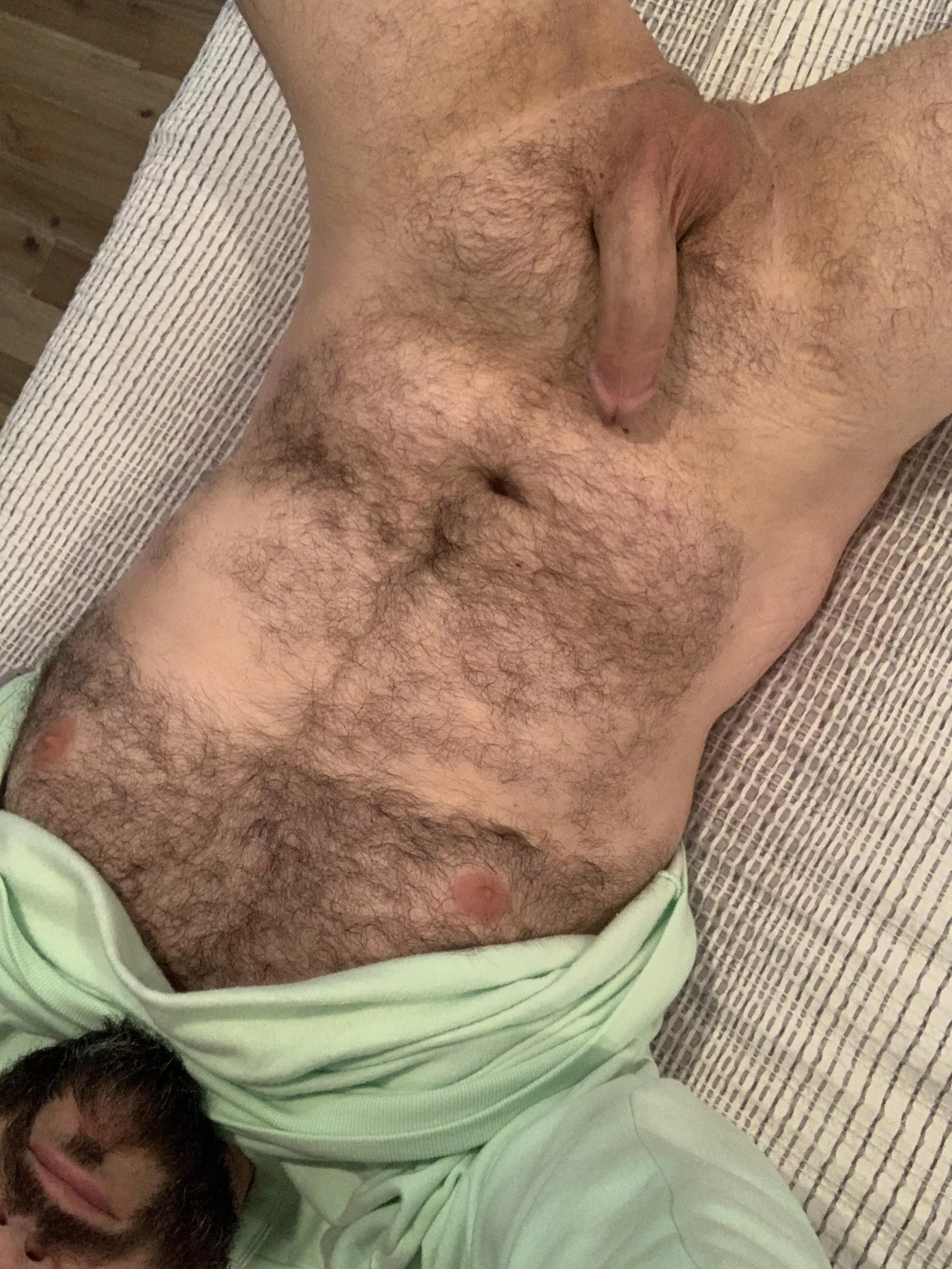 Beard, body hair, and semi-boner (42) posted by roguesview