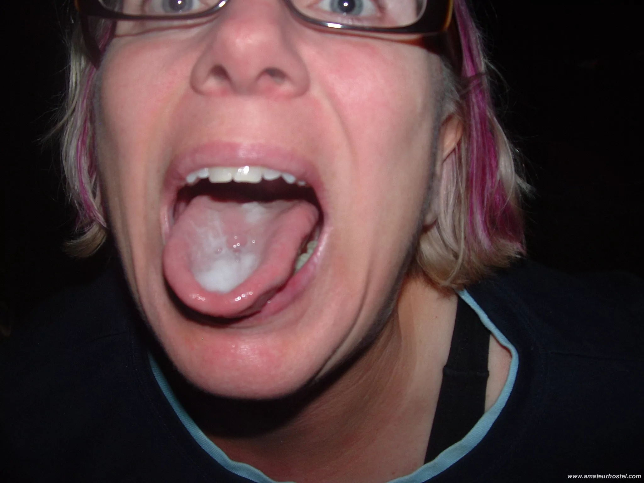 Beautiful tongue full of warm cum... posted by Boophone78